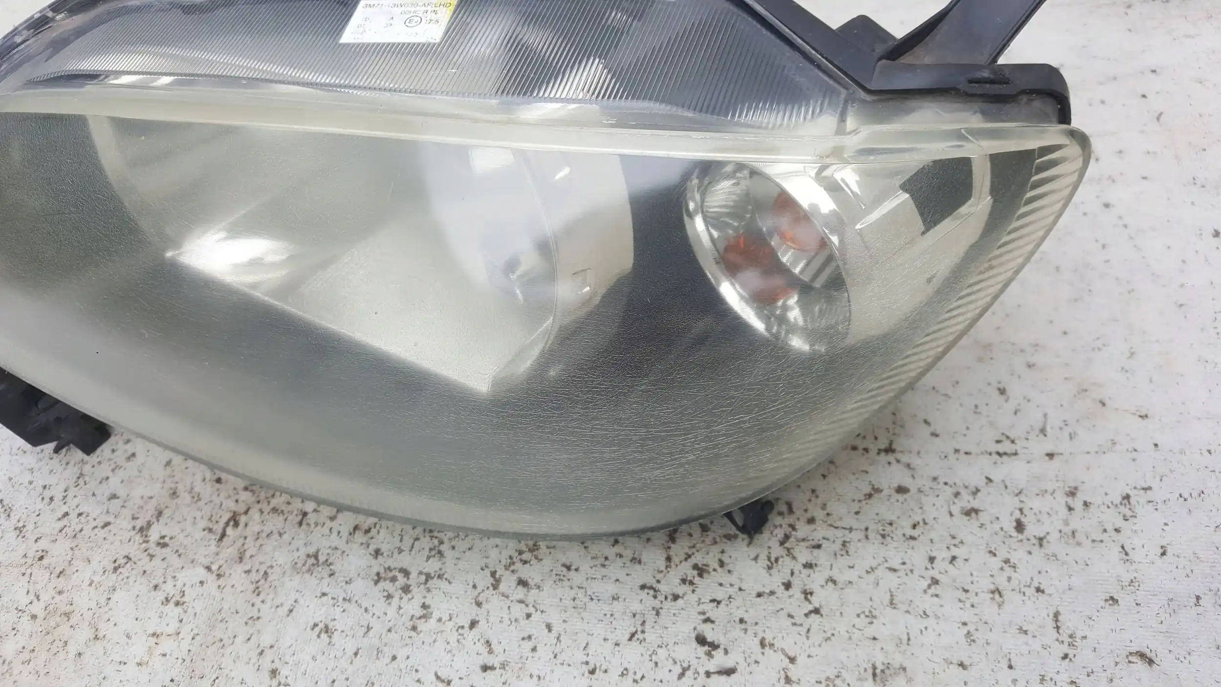 LAMPA LEWY PRZÓD PRZEDNIA 3M7113W030AF MAZDA 2 DY 02-07