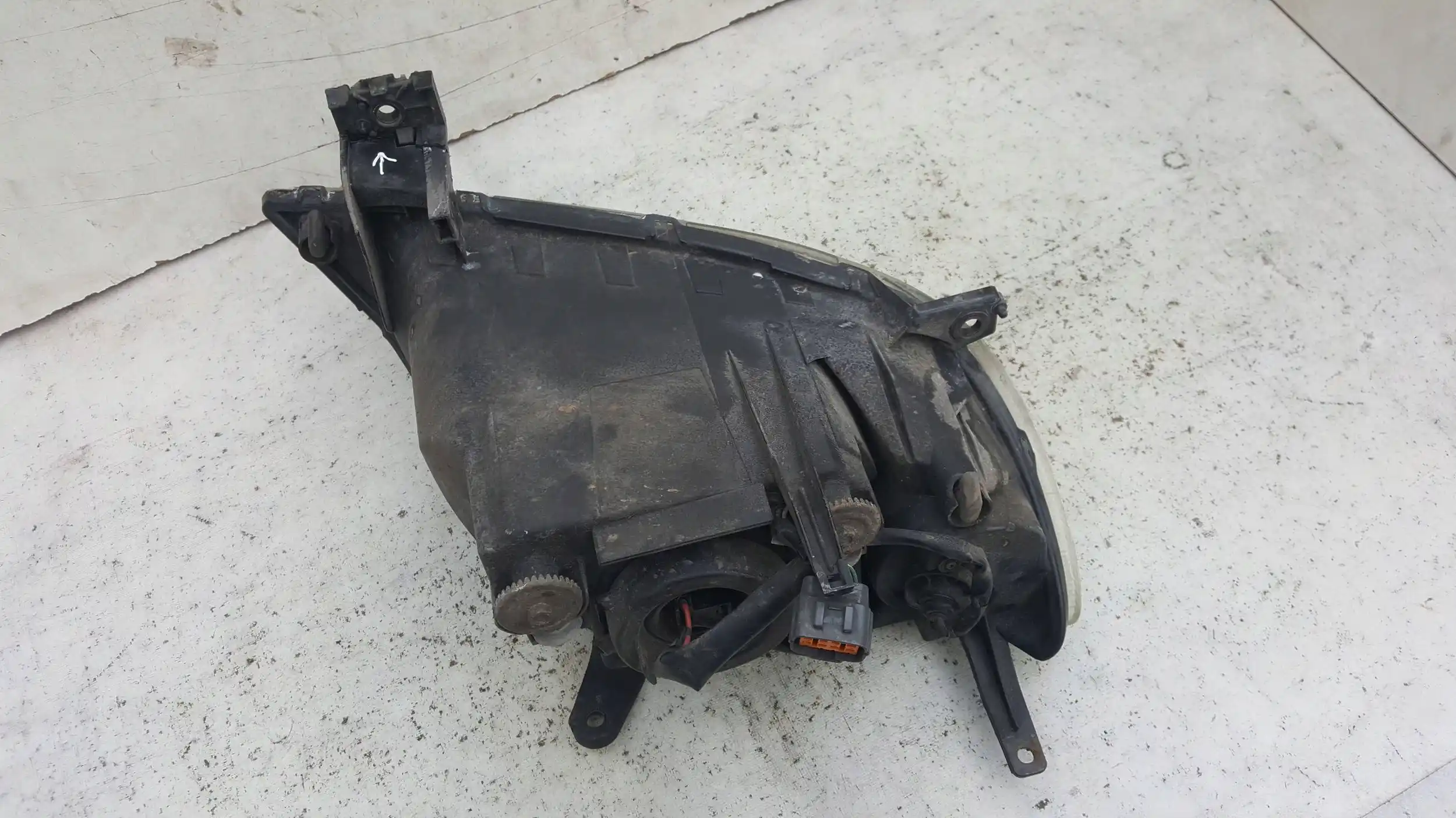 LAMPA LEWY PRZÓD PRZEDNIA 3M7113W030AF MAZDA 2 DY 02-07