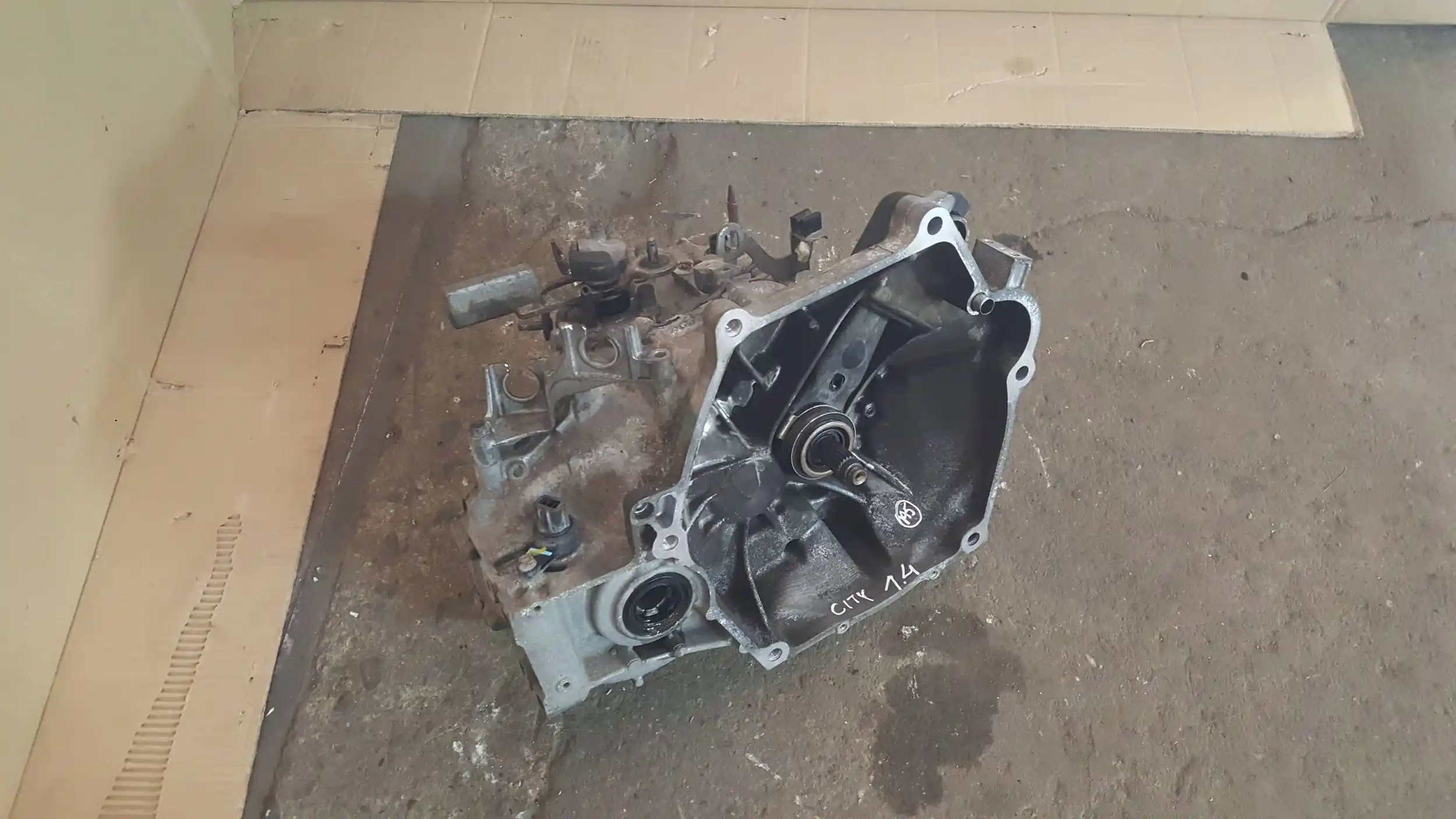 SKRZYNIA BIEGÓW EMF6 HONDA CITY IV 1.4 02-