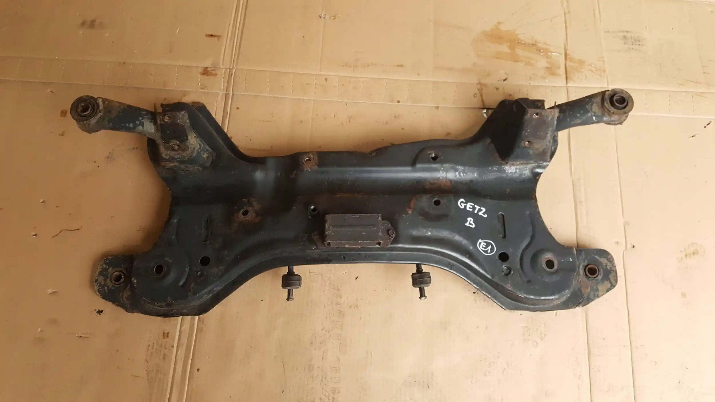 SANKI KOŁYSKA WÓZEK TRAWERS PRZÓD HYUNDAI GETZ 02- BENZYNA