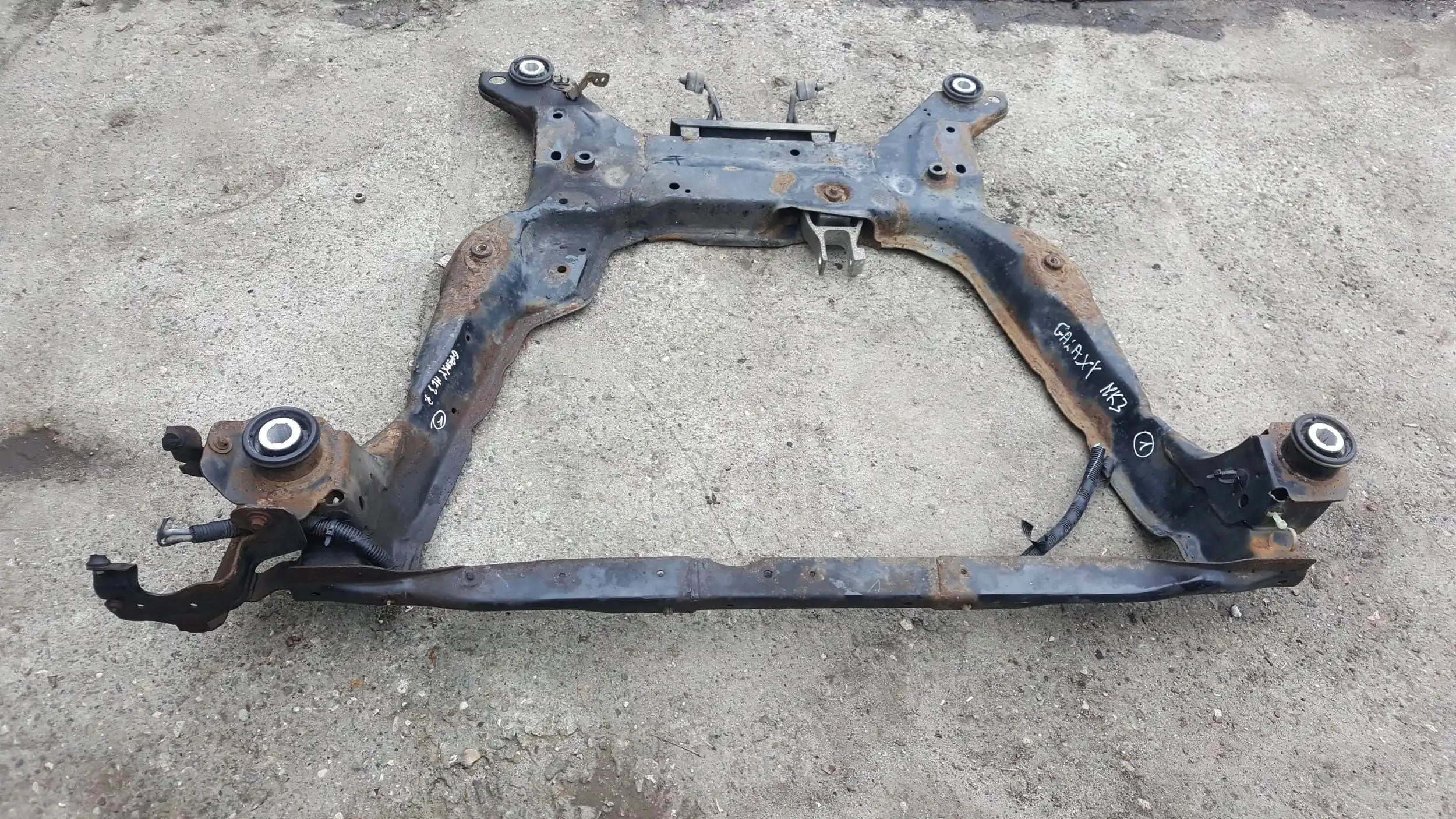 SANKI KOŁYSKA WÓZEK TRAWERS PRZÓD FORD GALAXY MK3 06- DIESEL