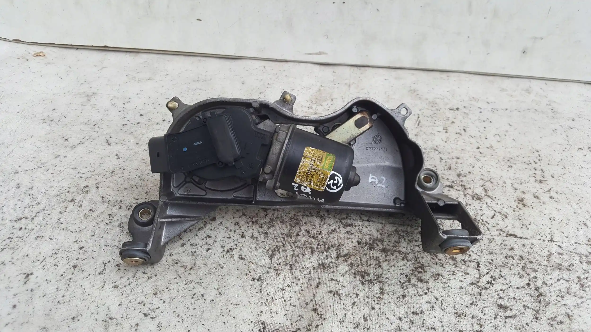 MECHANIZM SILNICZEK WYCIERACZEK PRZÓD 53554002 AUDI A2 99-
