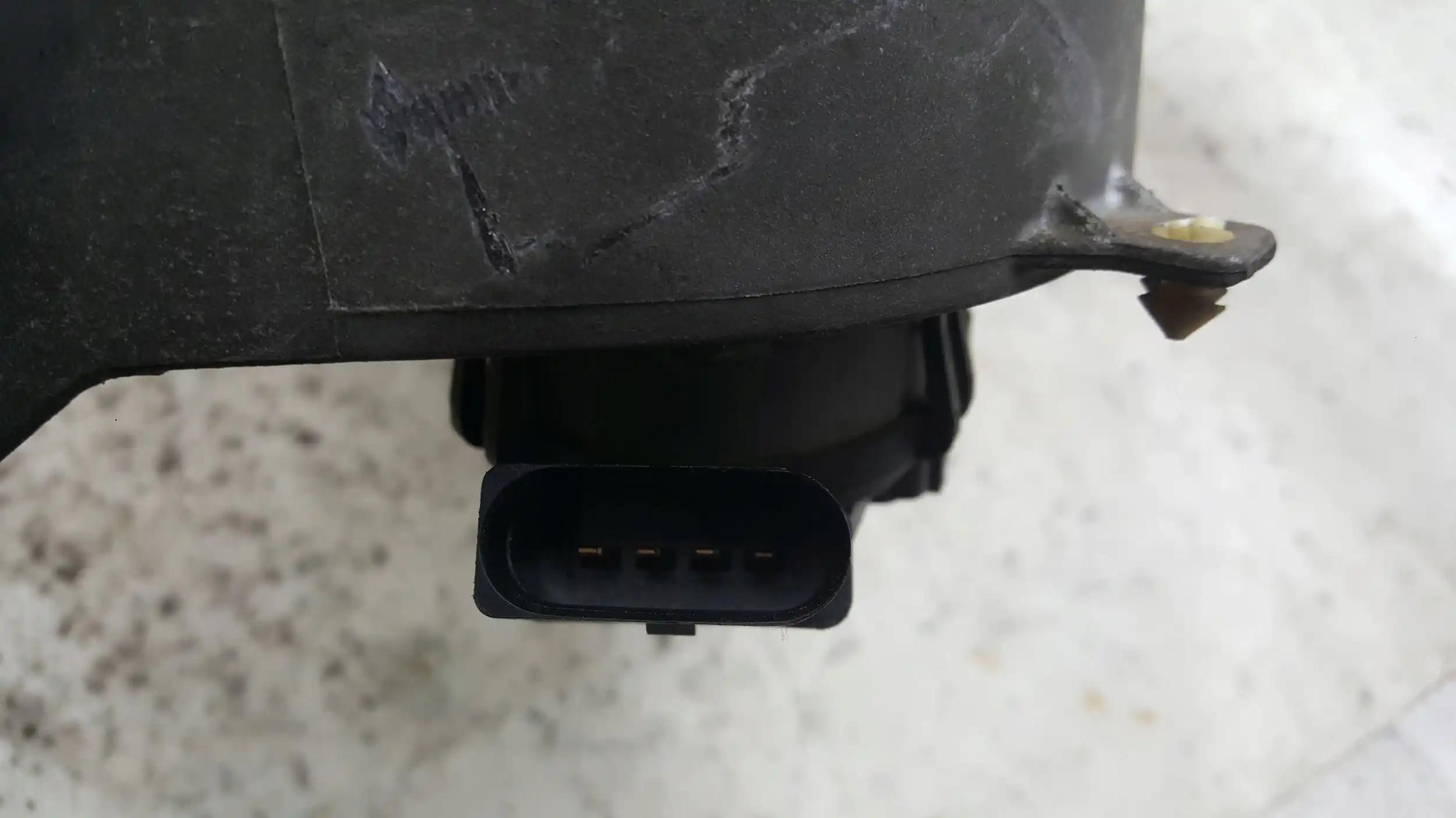 MECHANIZM SILNICZEK WYCIERACZEK PRZÓD 53554002 AUDI A2 99-
