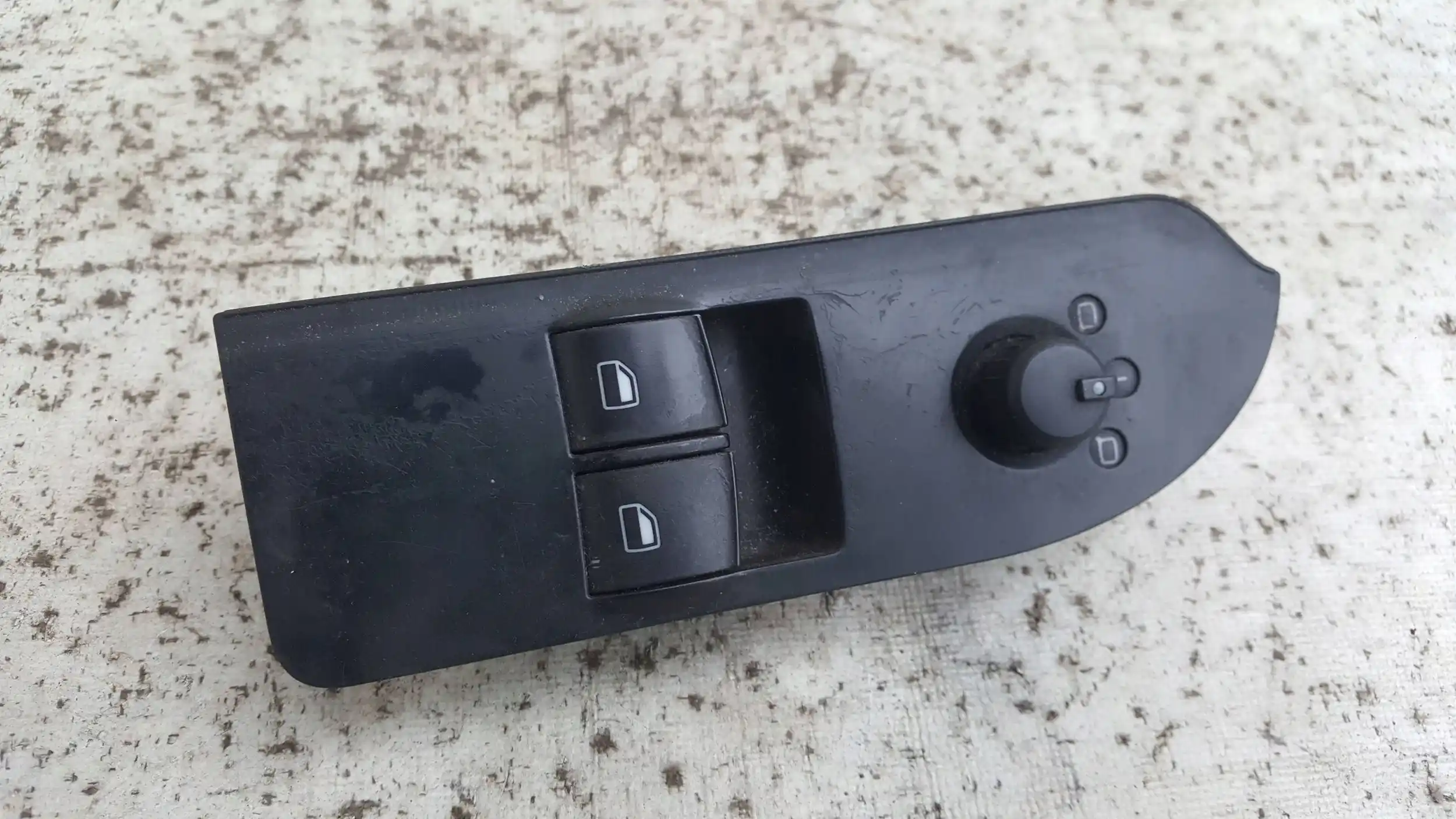 PANEL STEROWANIA SZYB LUSTEREK 8Z0959851E AUDI A2 99-