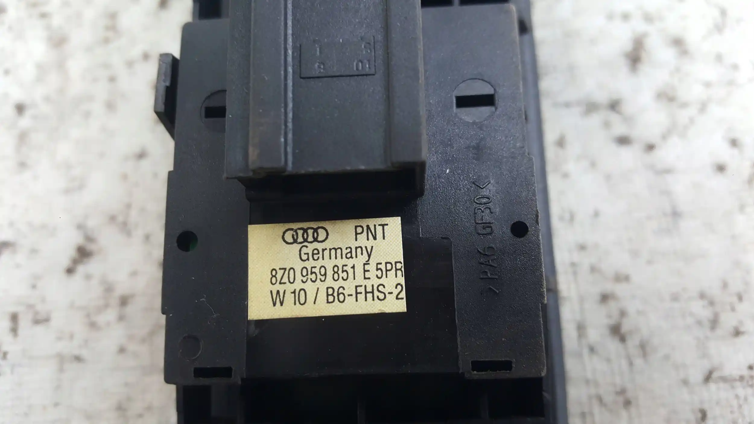 PANEL STEROWANIA SZYB LUSTEREK 8Z0959851E AUDI A2 99-