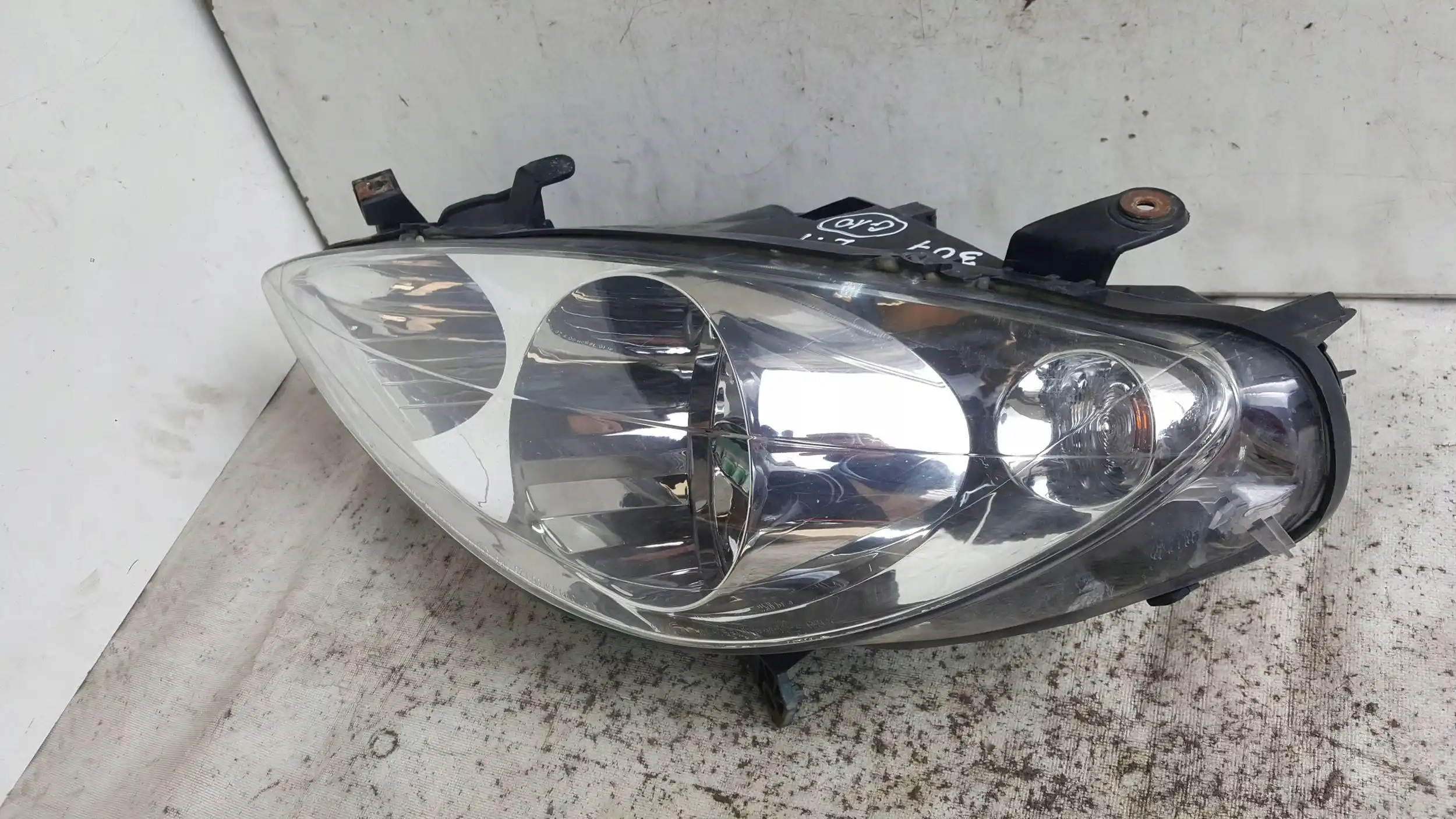 LAMPA LEWY PRZÓD PRZEDNIA PEUGEOT 307 01-05
