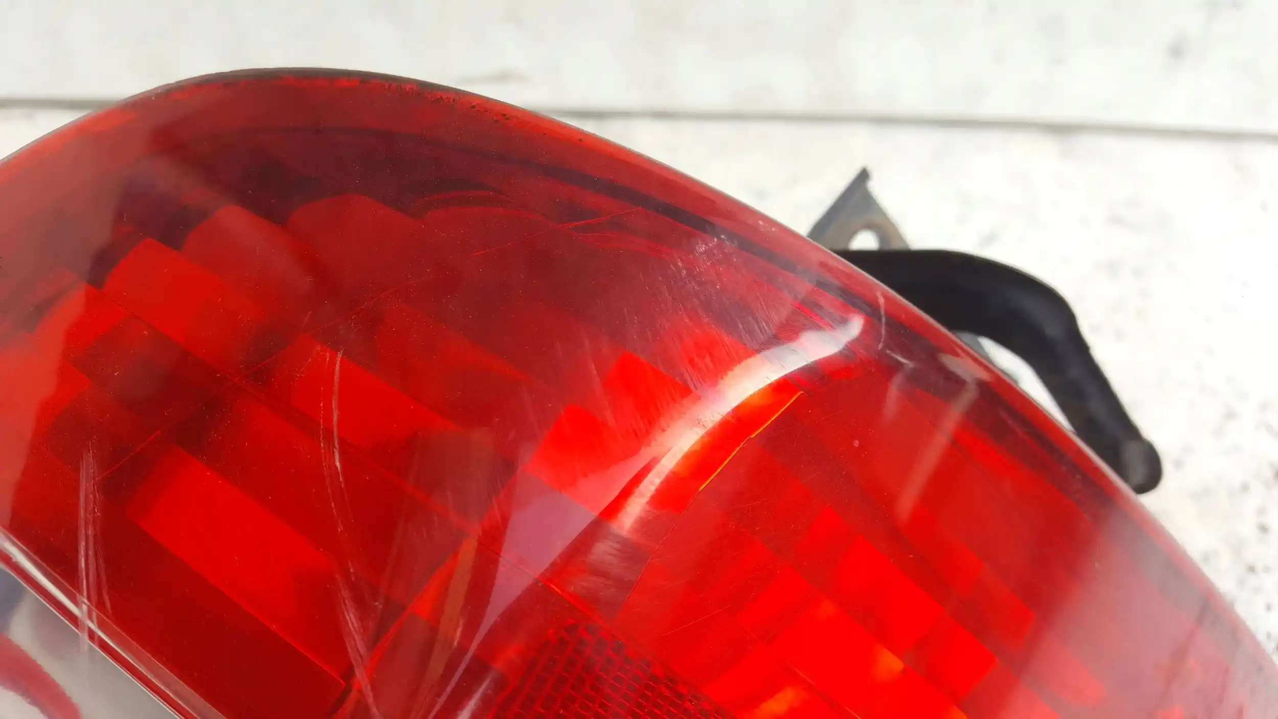 LAMPA PRAWY TYŁ TYLNA HONDA JAZZ II 02-08