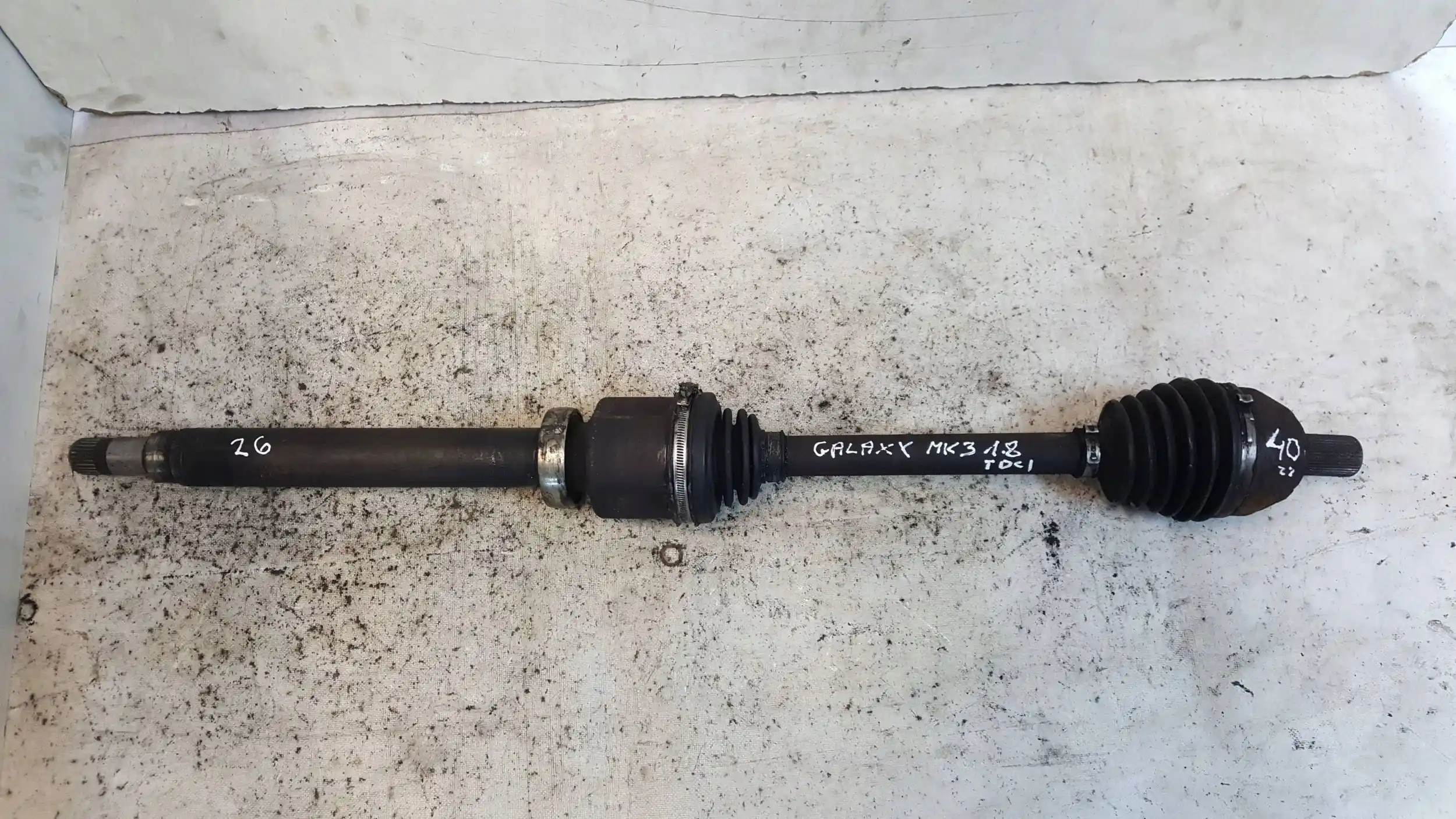 PÓŁOŚ PRAWA DŁUGA 40/26 FORD GALAXY MK3 1.8 TDCI 06-