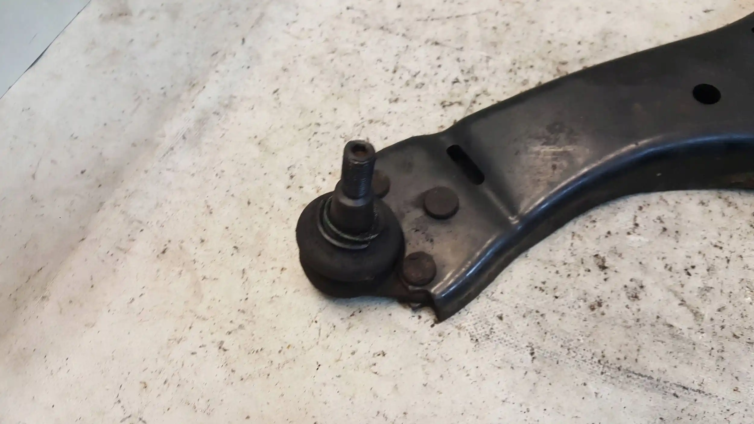 WAHACZ LEWY PRZÓD PRZEDNI FORD GALAXY MK3 1.8 TDCI 06-