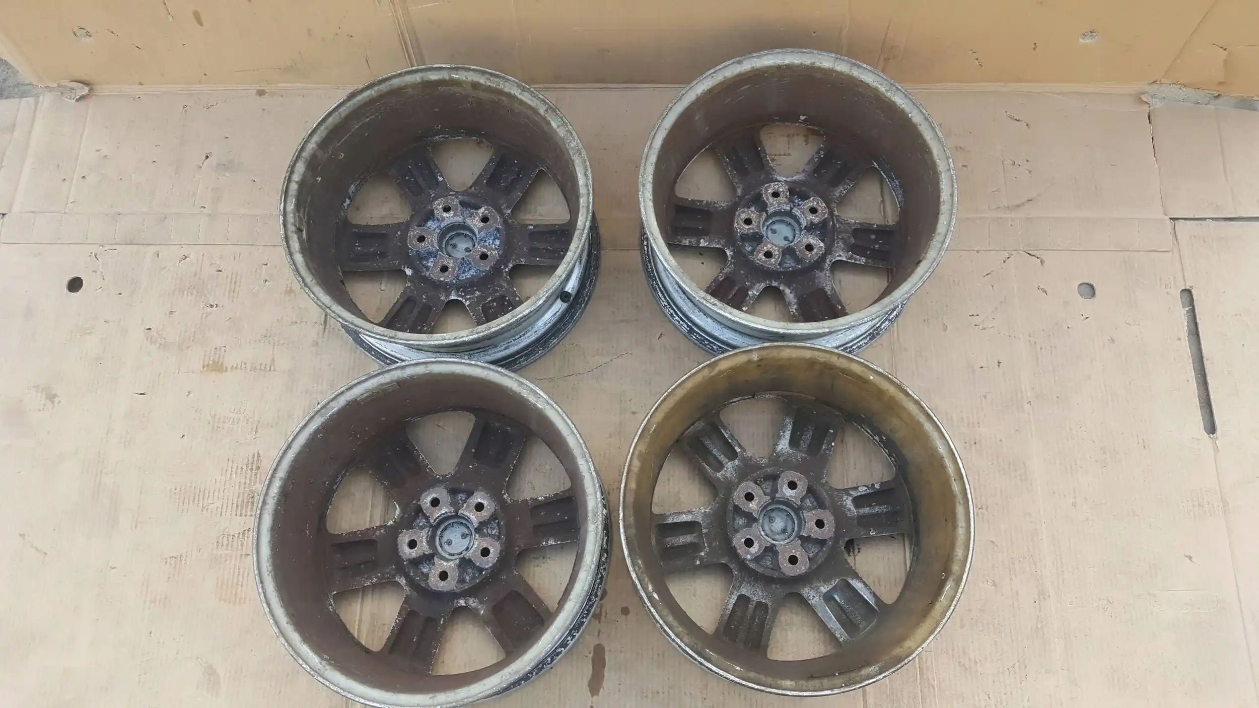 FELGI ALUMINIOWE KOMPLET 6,5Jx17'' 5x114,3 ET 40 NISSAN X TRAIL QASHQAI