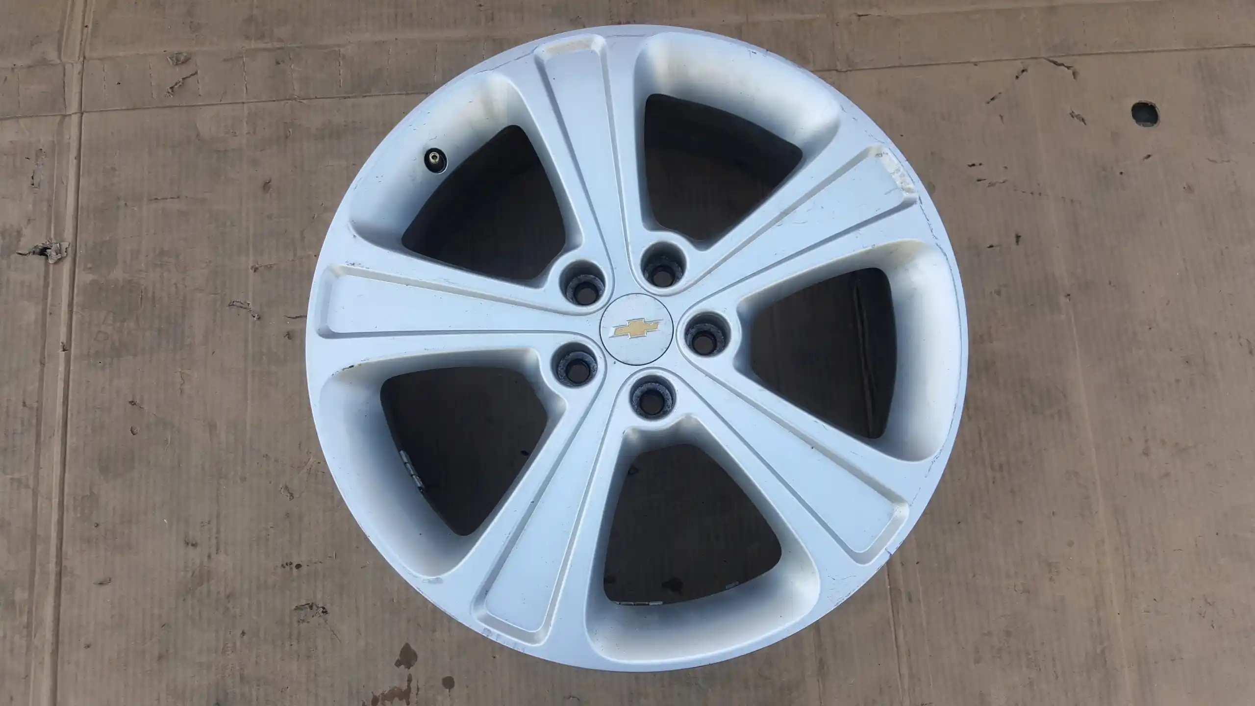 FELGA ALUMINIOWA 9598345 7Jx19'' 5x115 ET 45 CHEVROLET CAPTIVA OPEL ANTARA