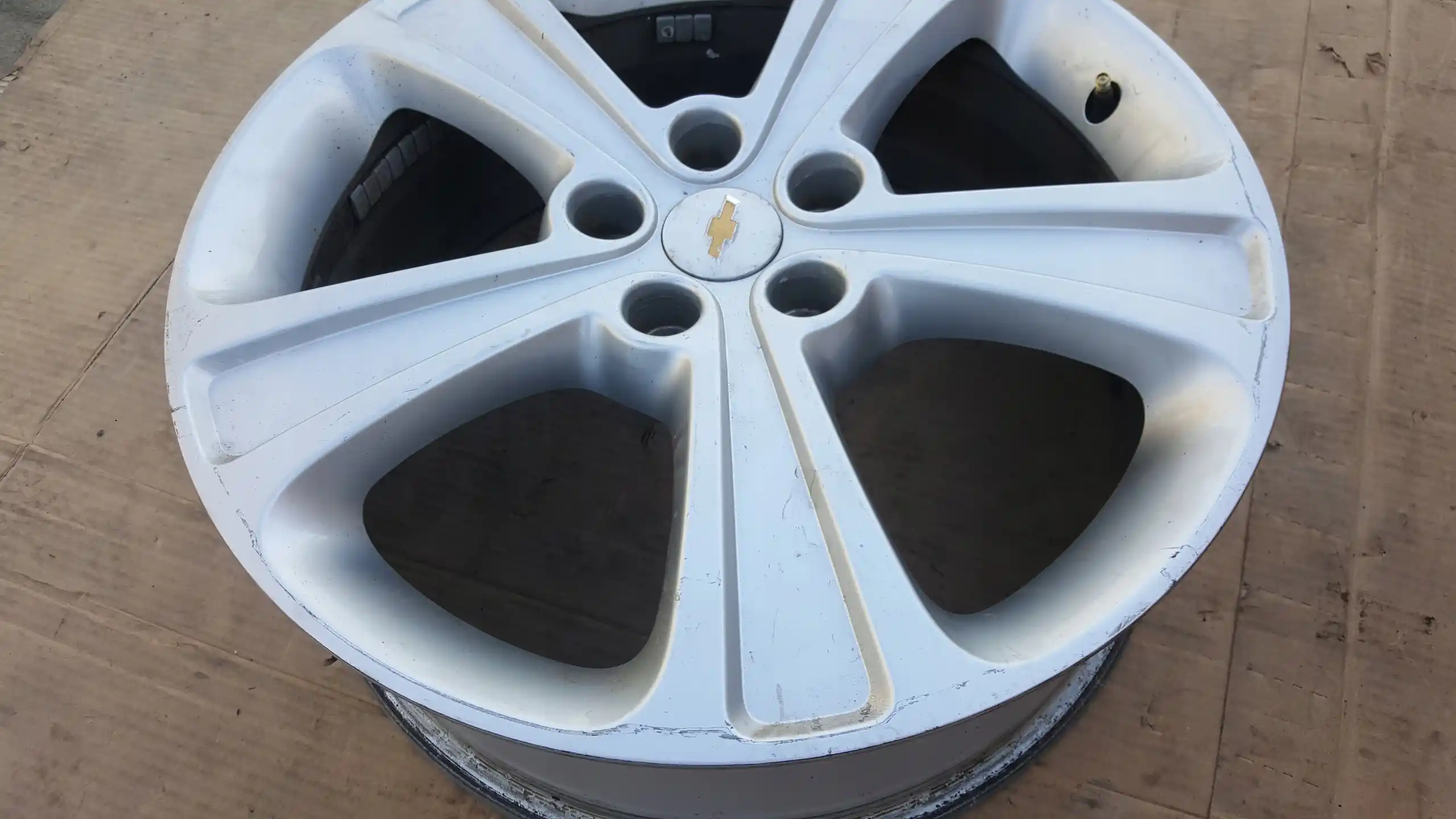FELGA ALUMINIOWA 9598345 7Jx19'' 5x115 ET 45 CHEVROLET CAPTIVA OPEL ANTARA