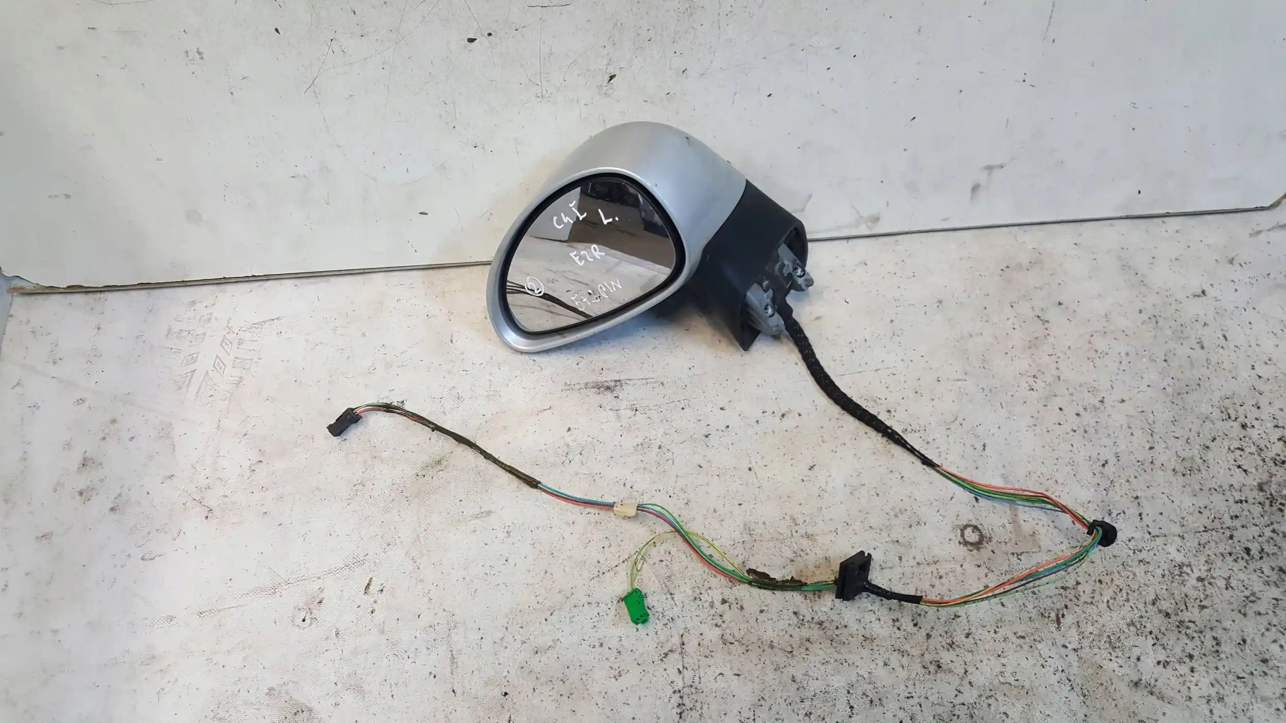 LUSTERKO LEWE ELEKTRYCZNE 5+2 7PIN CITROEN C4 I 04- EZR