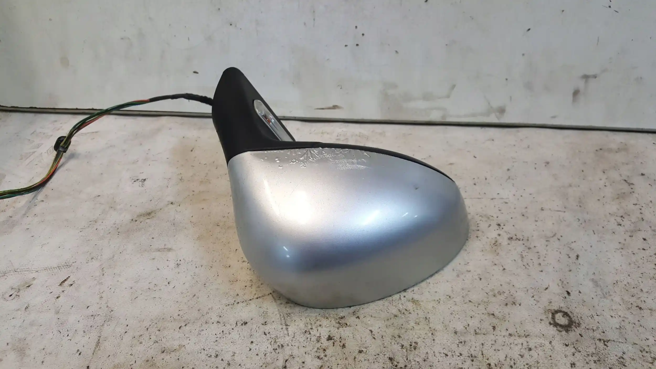 LUSTERKO PRAWE ELEKTRYCZNE 6+2 8PIN CITROEN C4 I 04- EZR