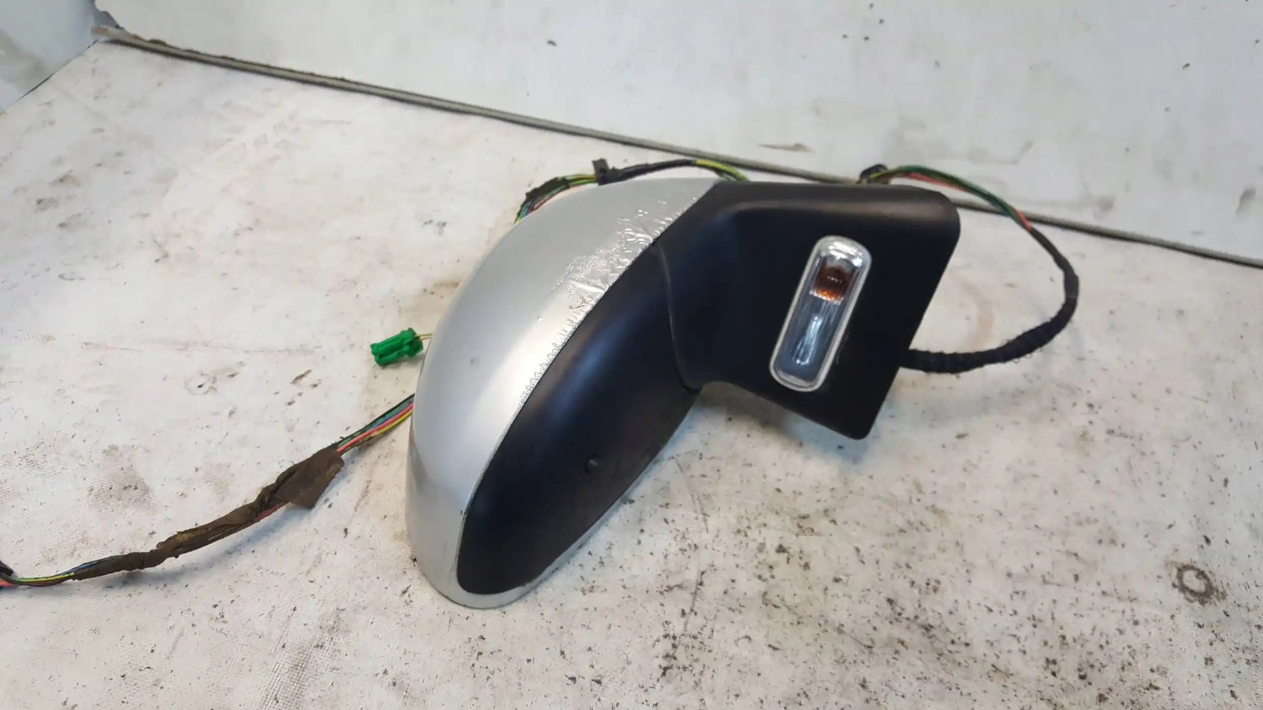LUSTERKO PRAWE ELEKTRYCZNE 6+2 8PIN CITROEN C4 I 04- EZR