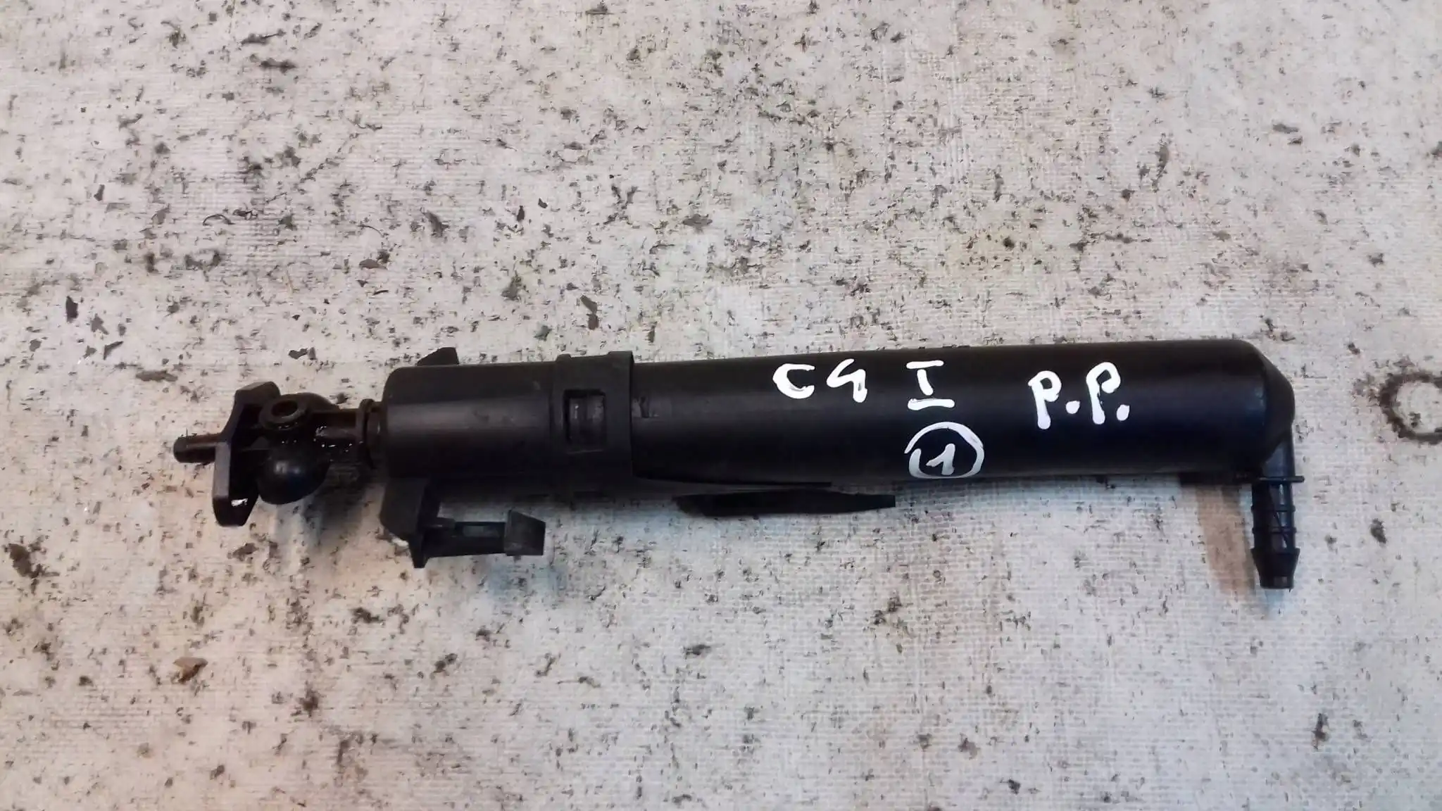DYSZA POMPKA SPRYSKIWACZA LAMPY PRAWY PRZÓD 89028244 CITROEN C4 I 04-