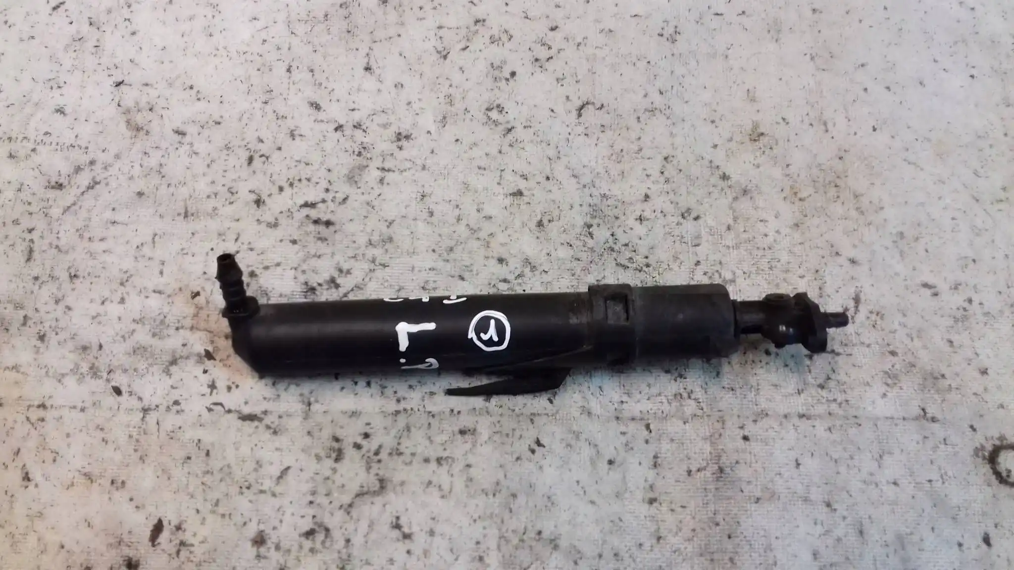 DYSZA POMPKA SPRYSKIWACZA LAMPY LEWY PRZÓD CITROEN C4 I 04-