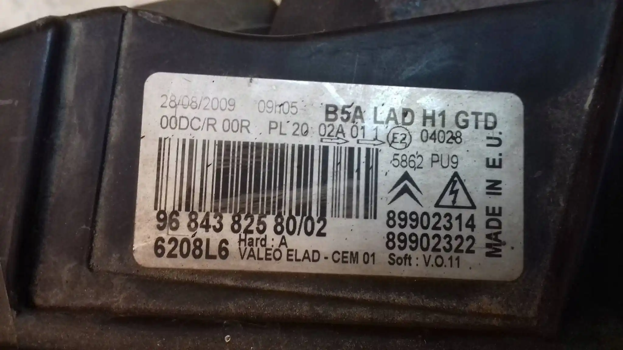 LAMPA LEWY PRZÓD PRZEDNIA XENON 89902322 CITROEN C4 I 04-