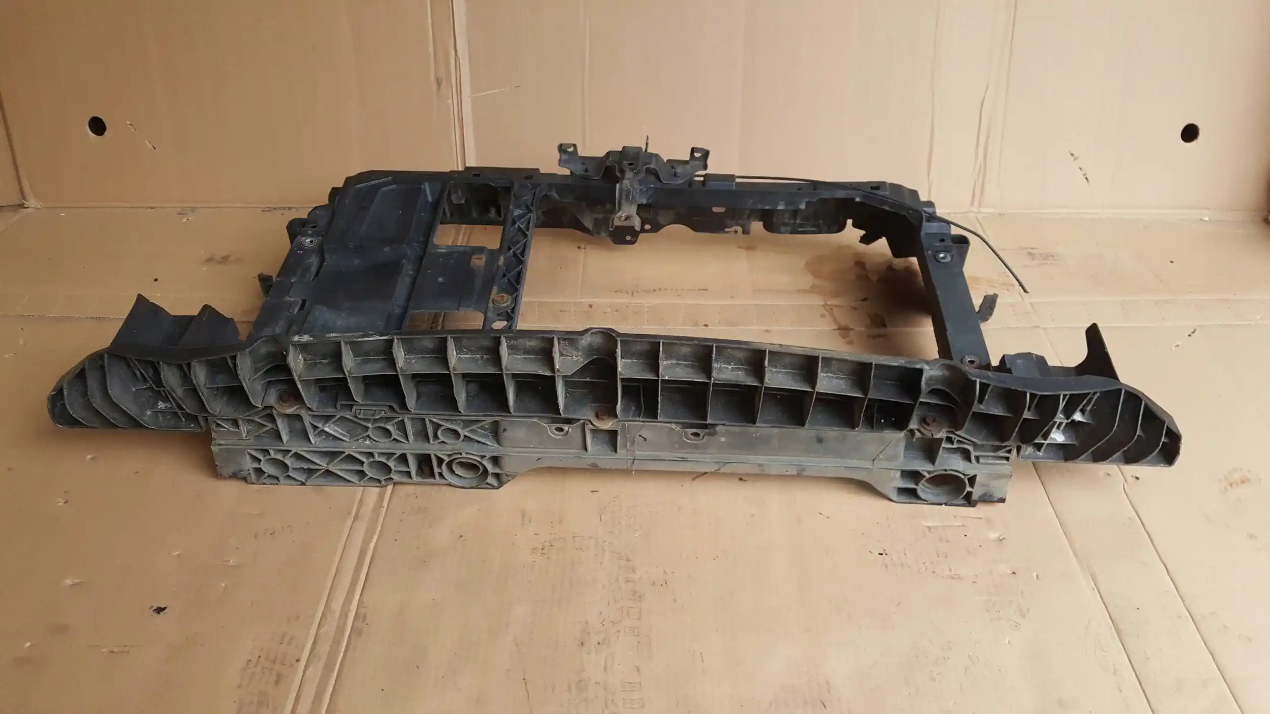 PAS PRZEDNI WZMOCNIENIE DG8053110 MZADA 2 DE 1.3 07-