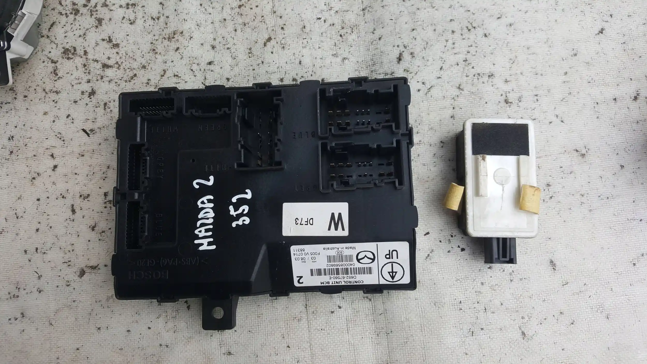 KOMPUTER 1001409895 ZESTAW IMMO MAZDA 2 DE 1.3 07-