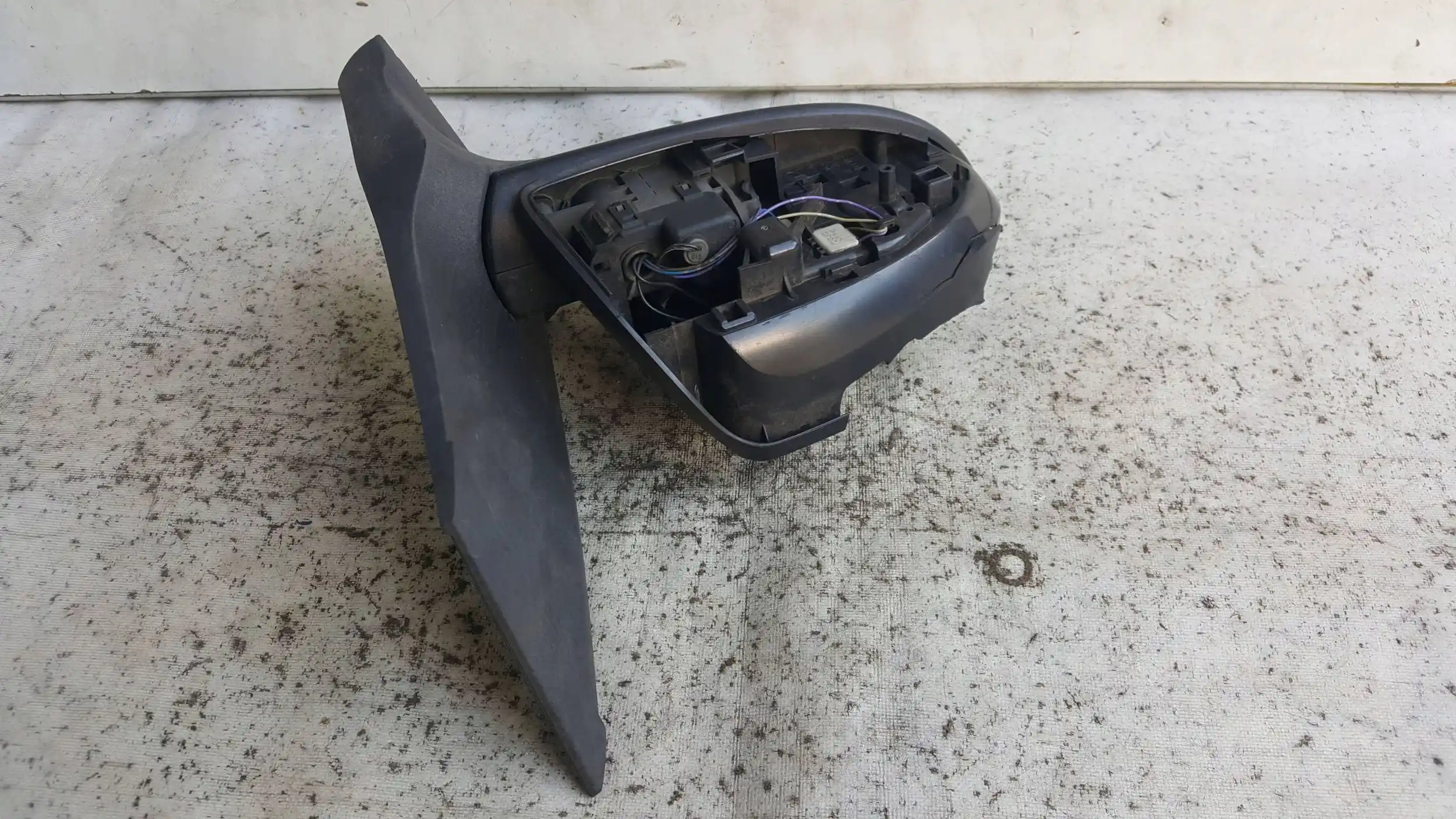 LUSTERKE PRAWE ELEKTRYCZNE SKŁADANE 7 PIN MAZDA 2 DE 07- 34J