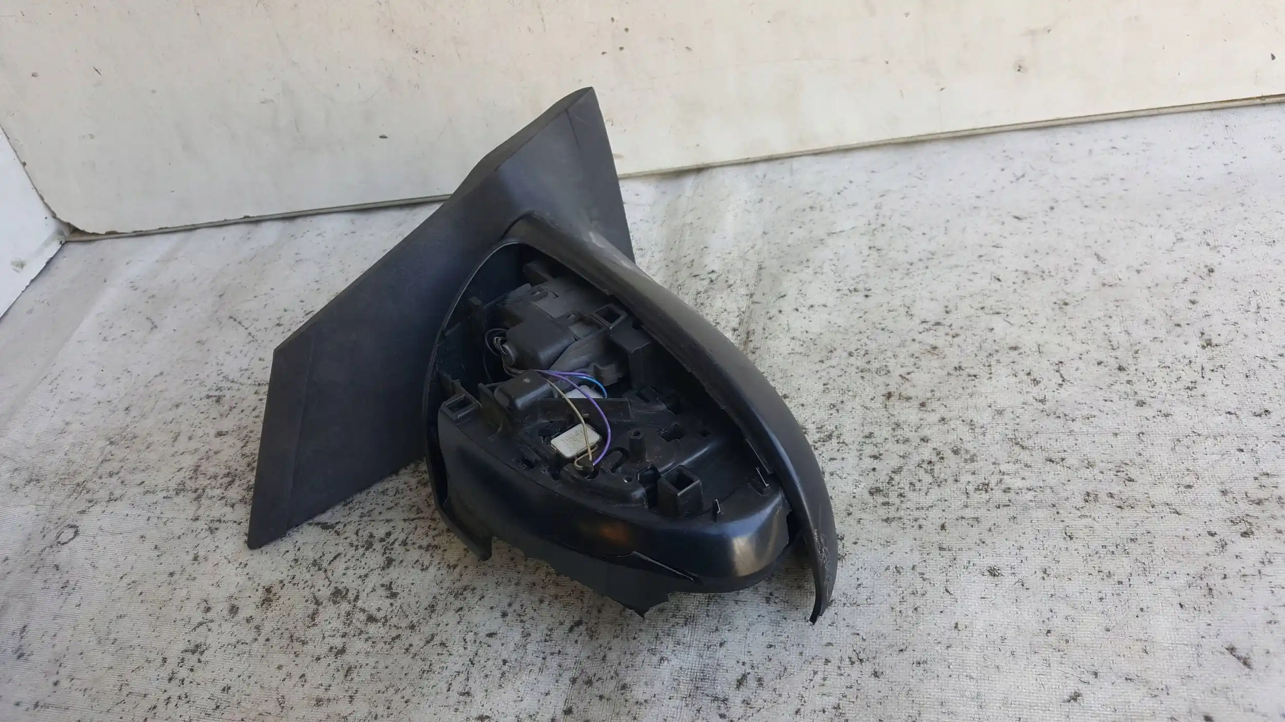 LUSTERKE PRAWE ELEKTRYCZNE SKŁADANE 7 PIN MAZDA 2 DE 07- 34J