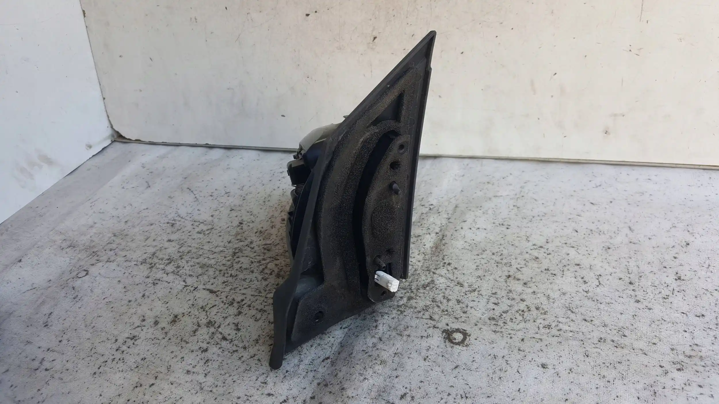 LUSTERKE PRAWE ELEKTRYCZNE SKŁADANE 7 PIN MAZDA 2 DE 07- 34J
