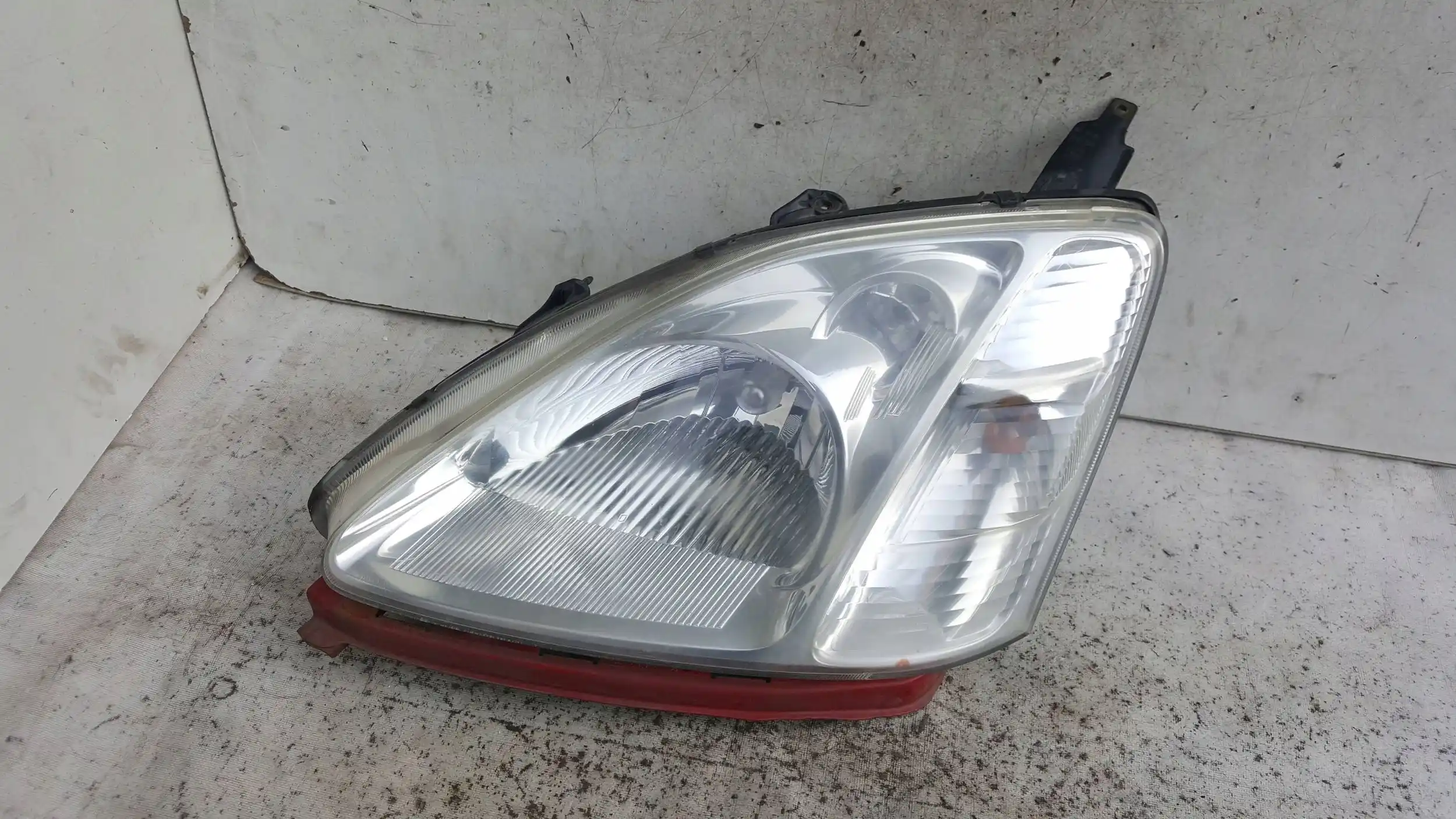 LAMPA LEWY PRZÓD PRZEDNIA 33151S6AG021M2 HONDA CIVIC VII HB 00-04