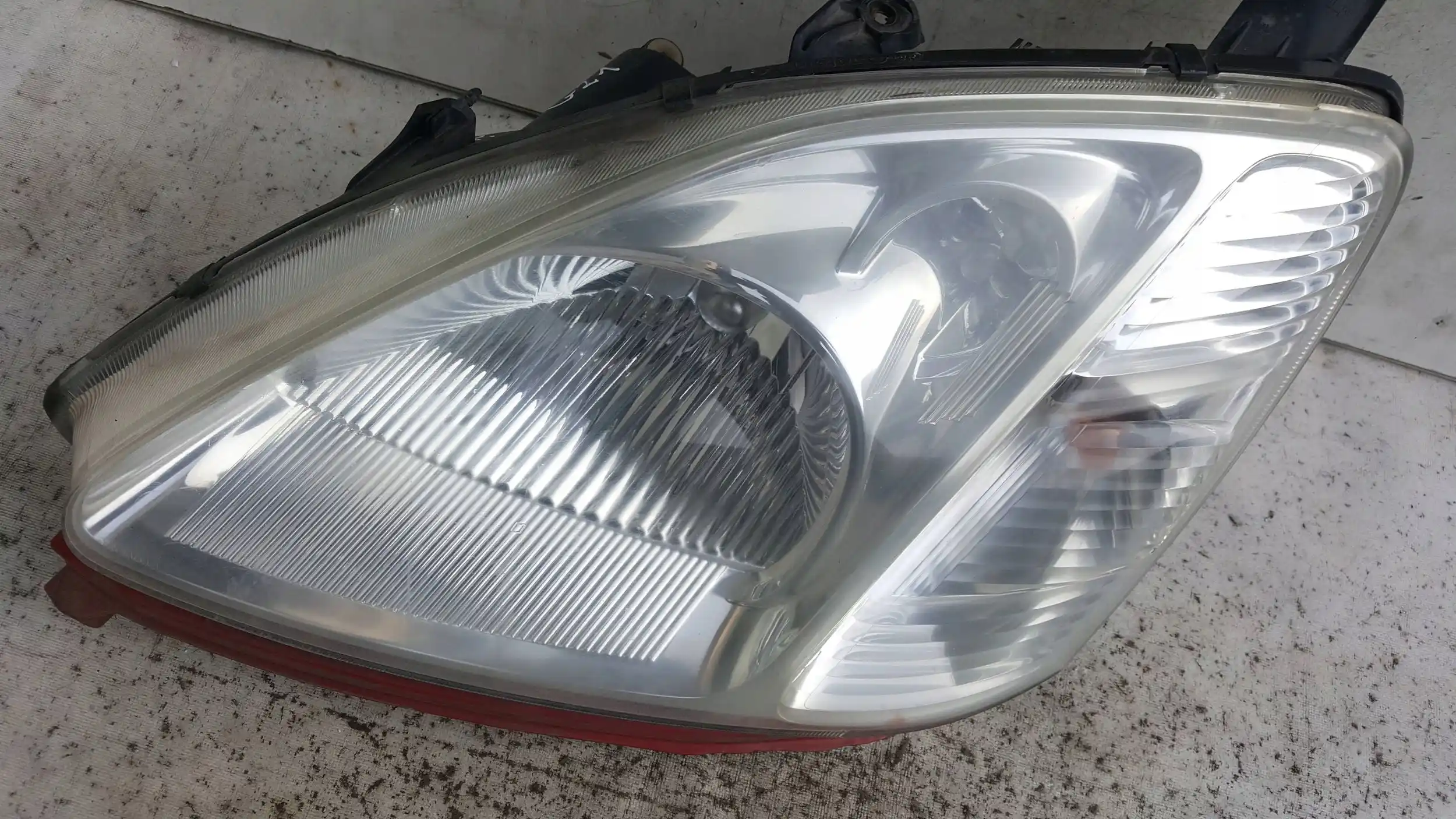 LAMPA LEWY PRZÓD PRZEDNIA 33151S6AG021M2 HONDA CIVIC VII HB 00-04