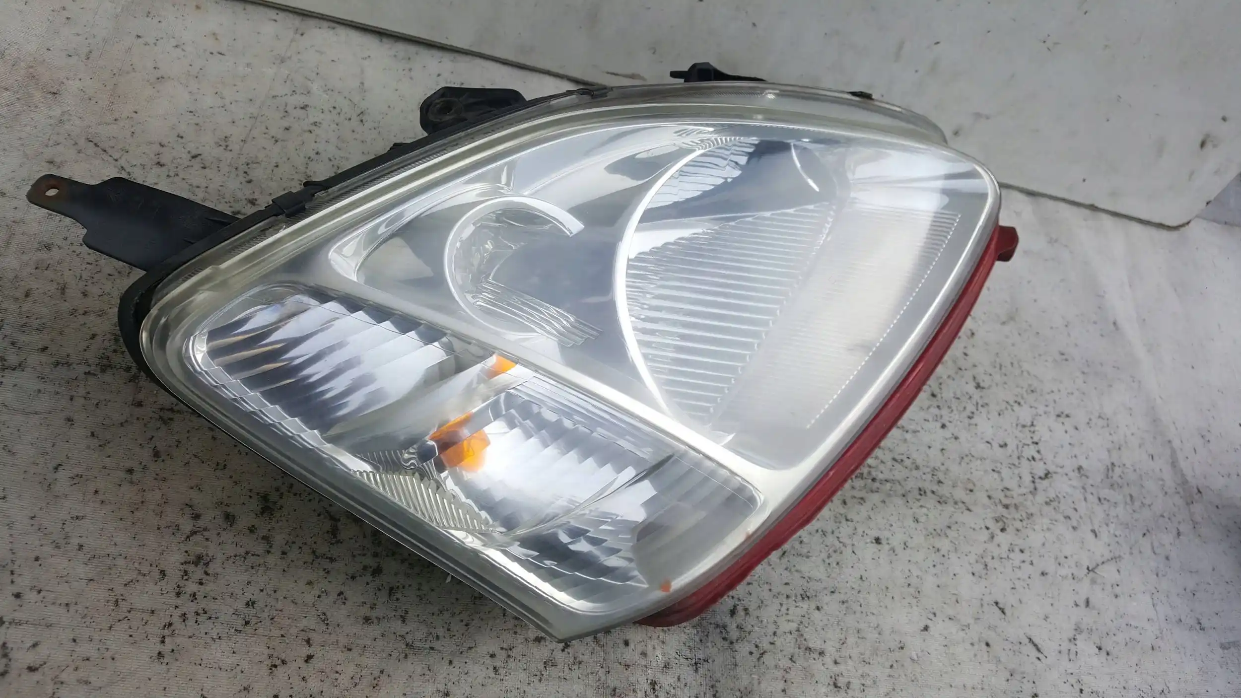 LAMPA PRAWY PRZÓD PRZEDNIA 33101S6AG021M2 HONDA CIVIC VII HB 00-04