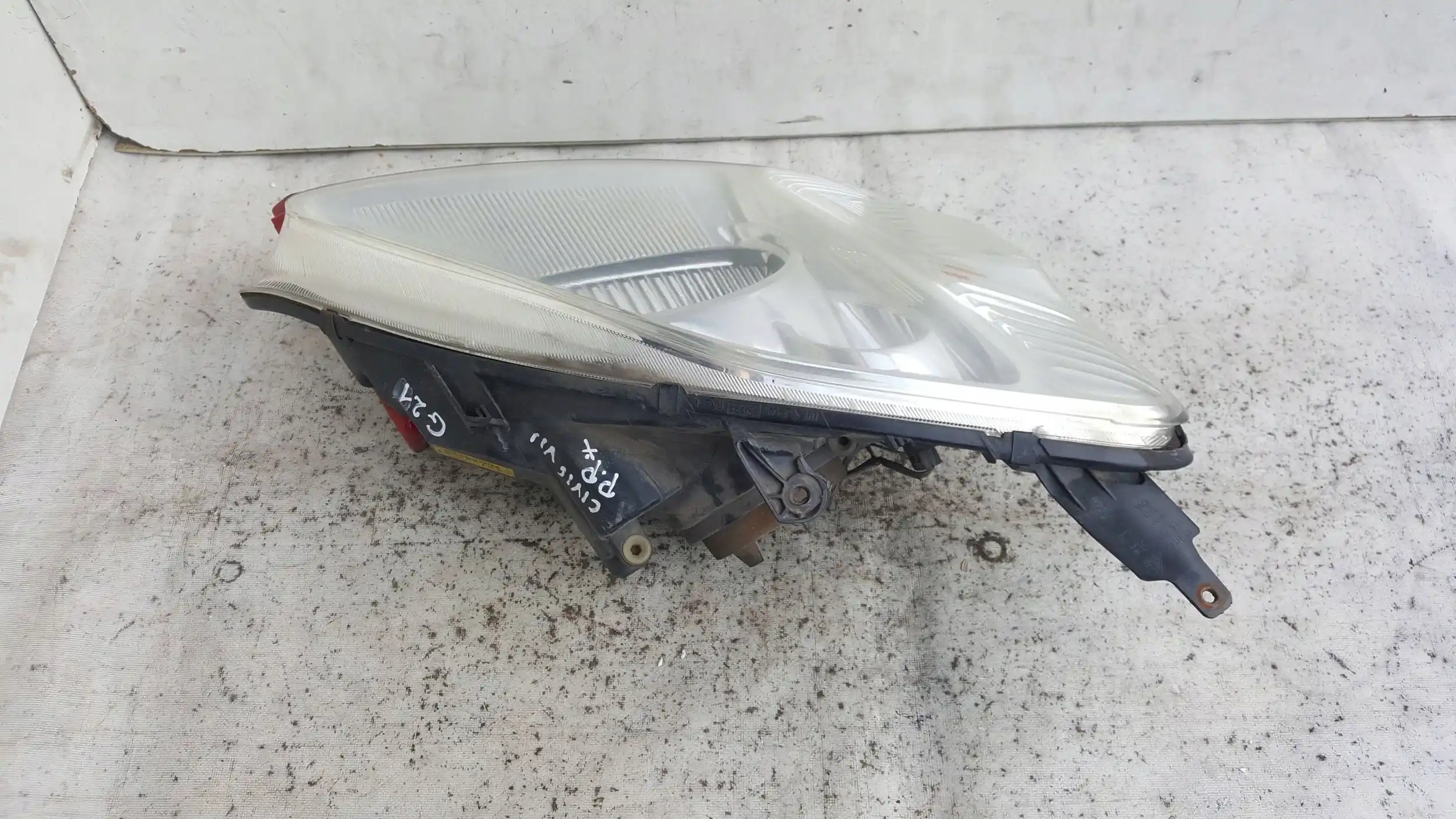 LAMPA PRAWY PRZÓD PRZEDNIA 33101S6AG021M2 HONDA CIVIC VII HB 00-04