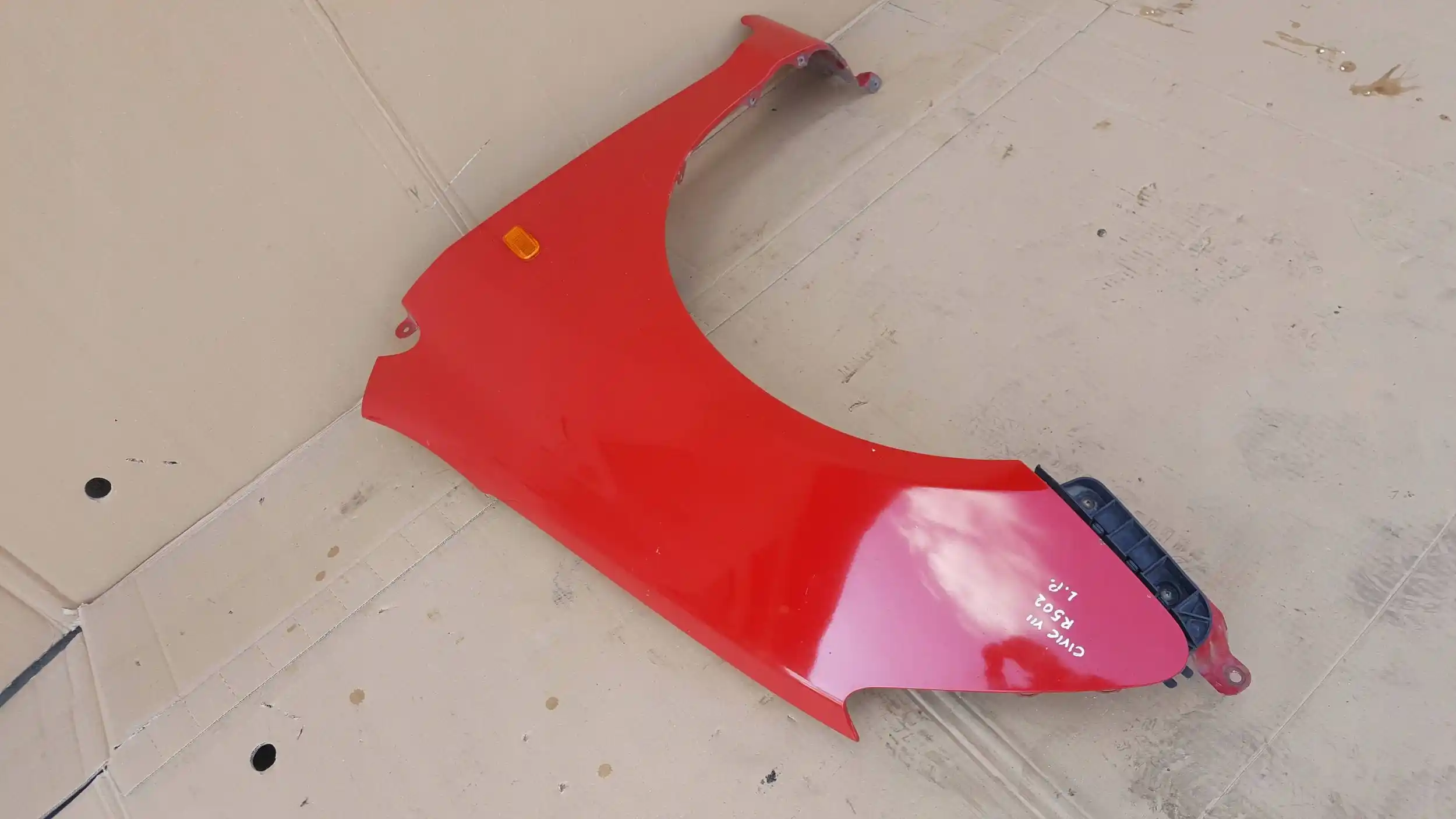 BŁOTNIK LEWY PRZÓD PRZEDNI HONDA CIVIC VII 5D HB 00-04 R502
