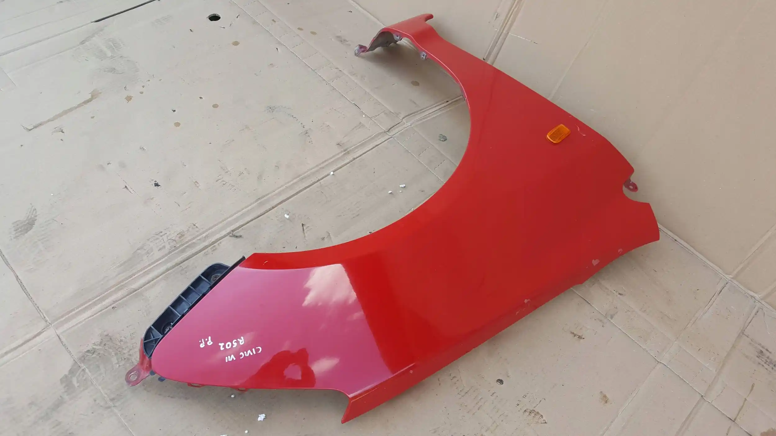 BŁOTNIK PRAWY PRZÓD PRZEDNI HONDA CIVIC VII 5D HB 00-04 R502