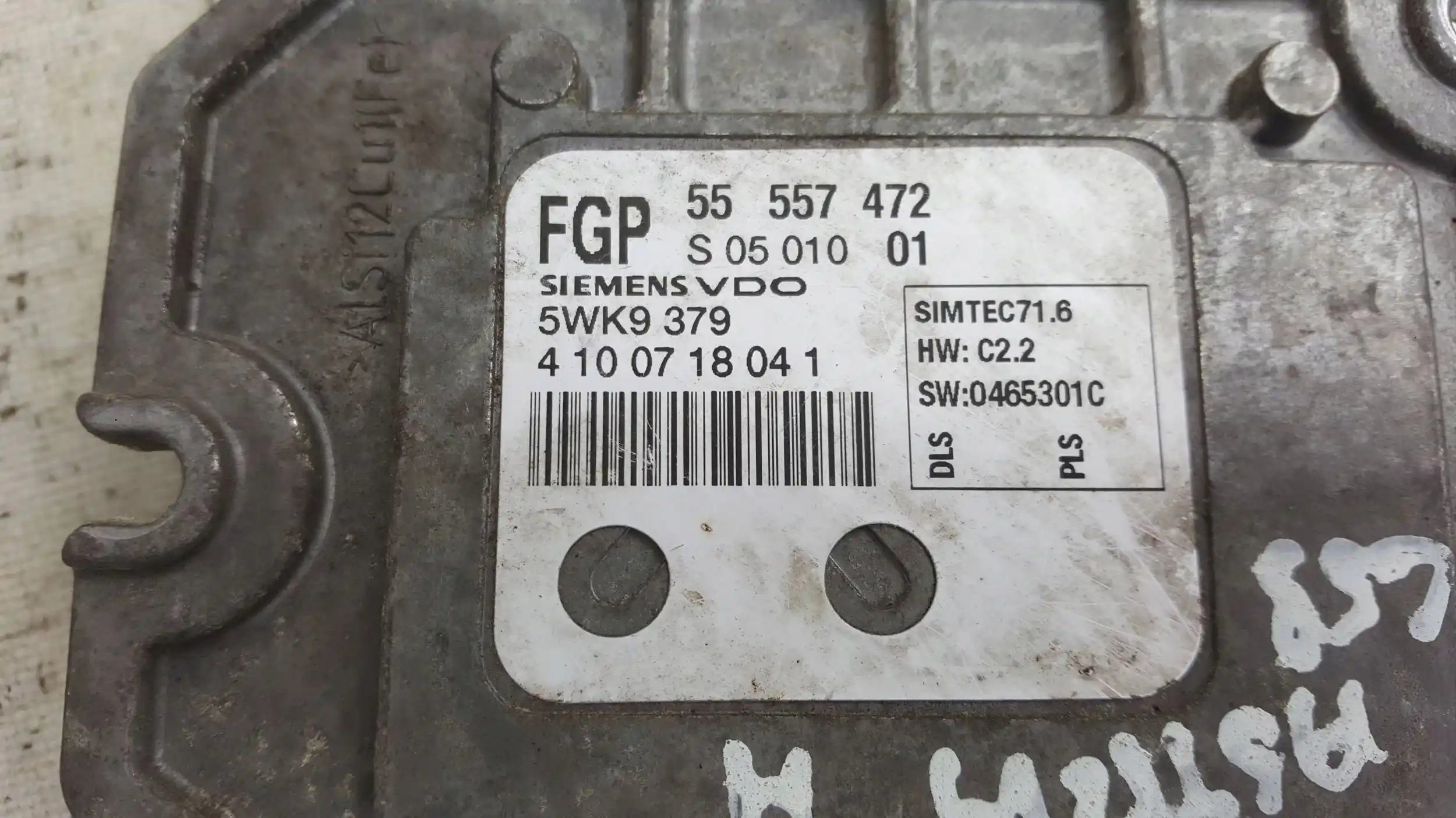 KOMPUTER 5WK9379 55557472 ZESTAW IMMO OPEL ASTRA H 1.8 16V 04-