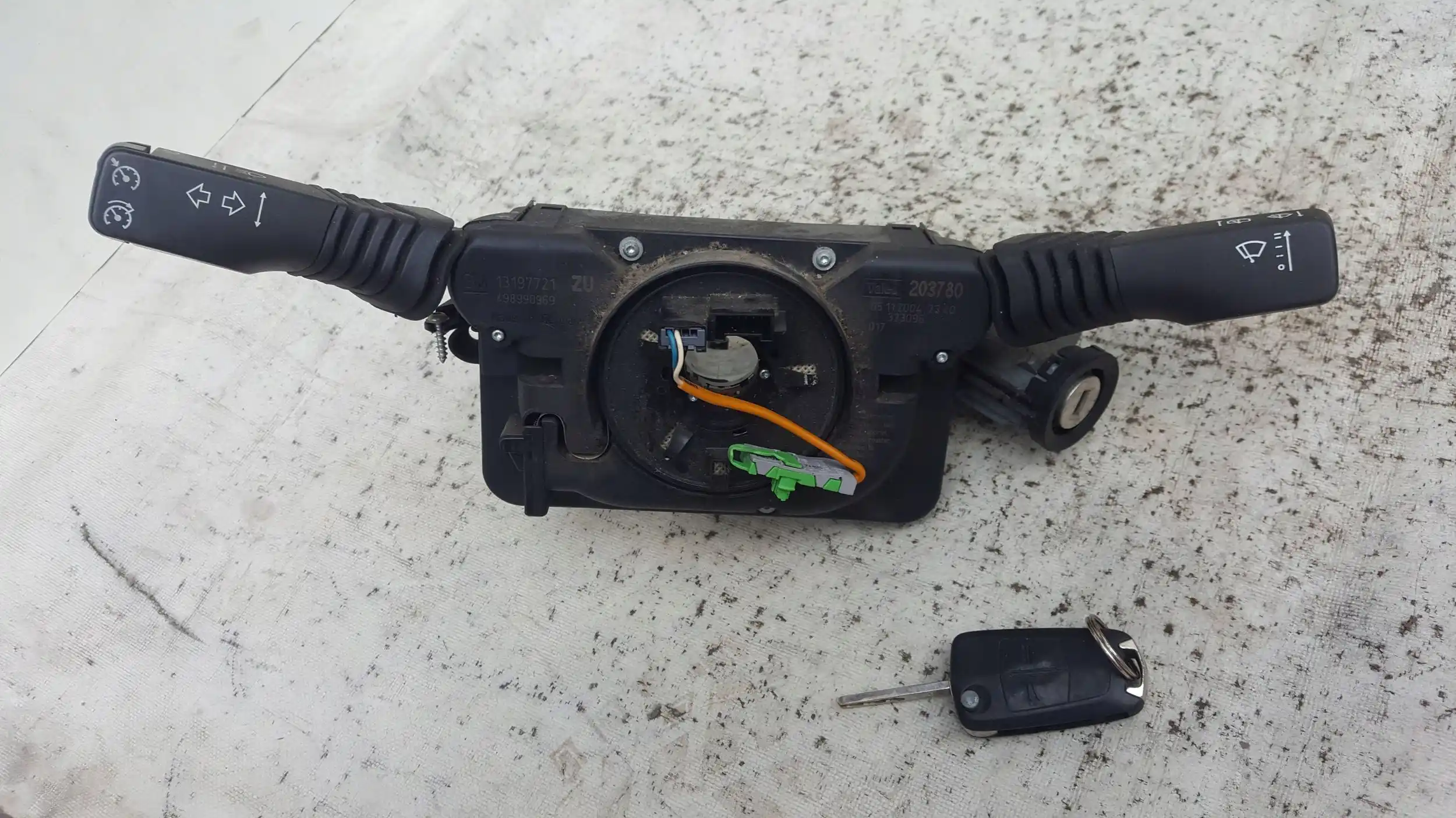 KOMPUTER 5WK9379 55557472 ZESTAW IMMO OPEL ASTRA H 1.8 16V 04-
