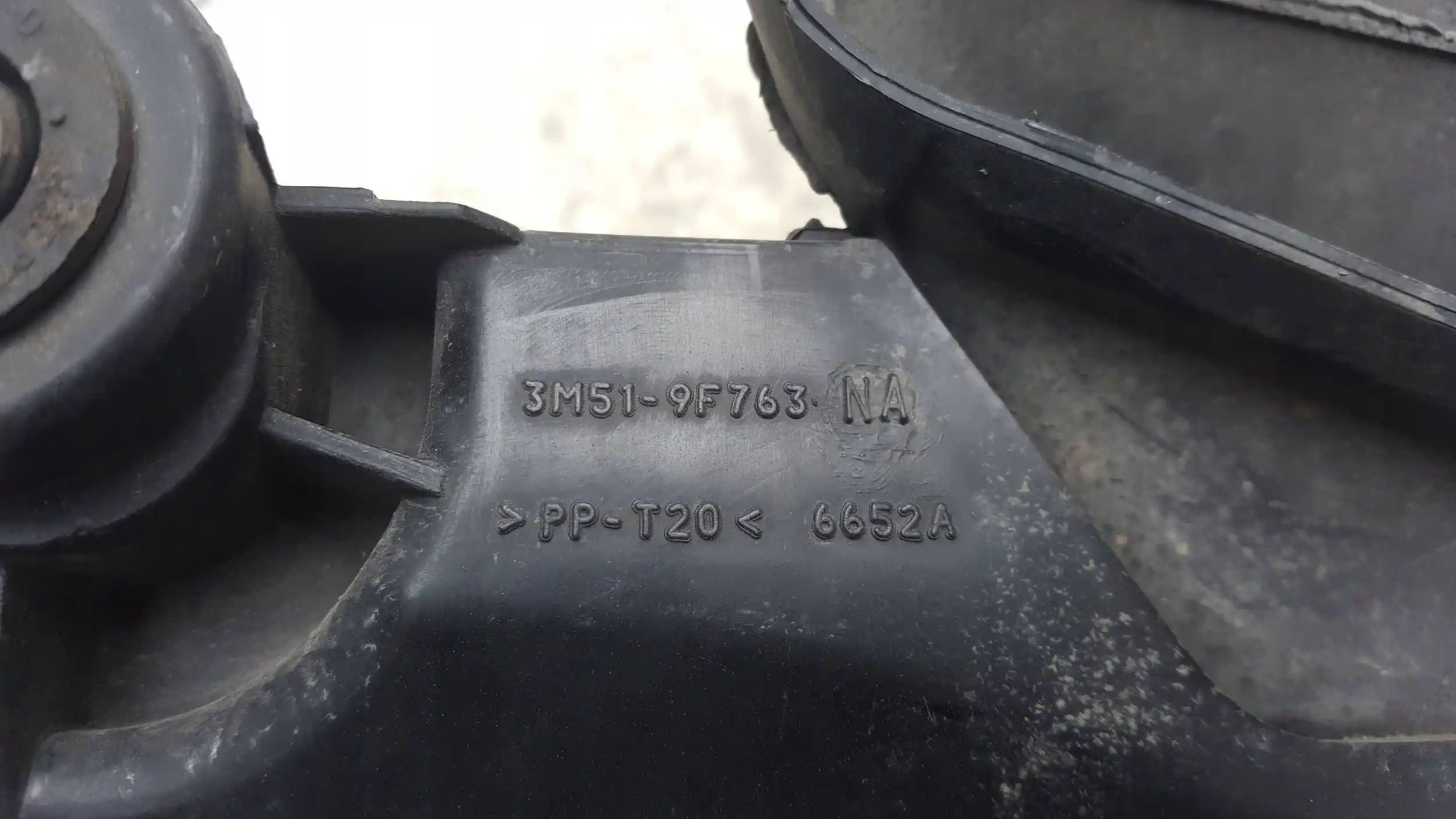 REZONATOR DOLOT POWIETRZA 3M519F763NA FORD C-MAX 1.8 16V 03-