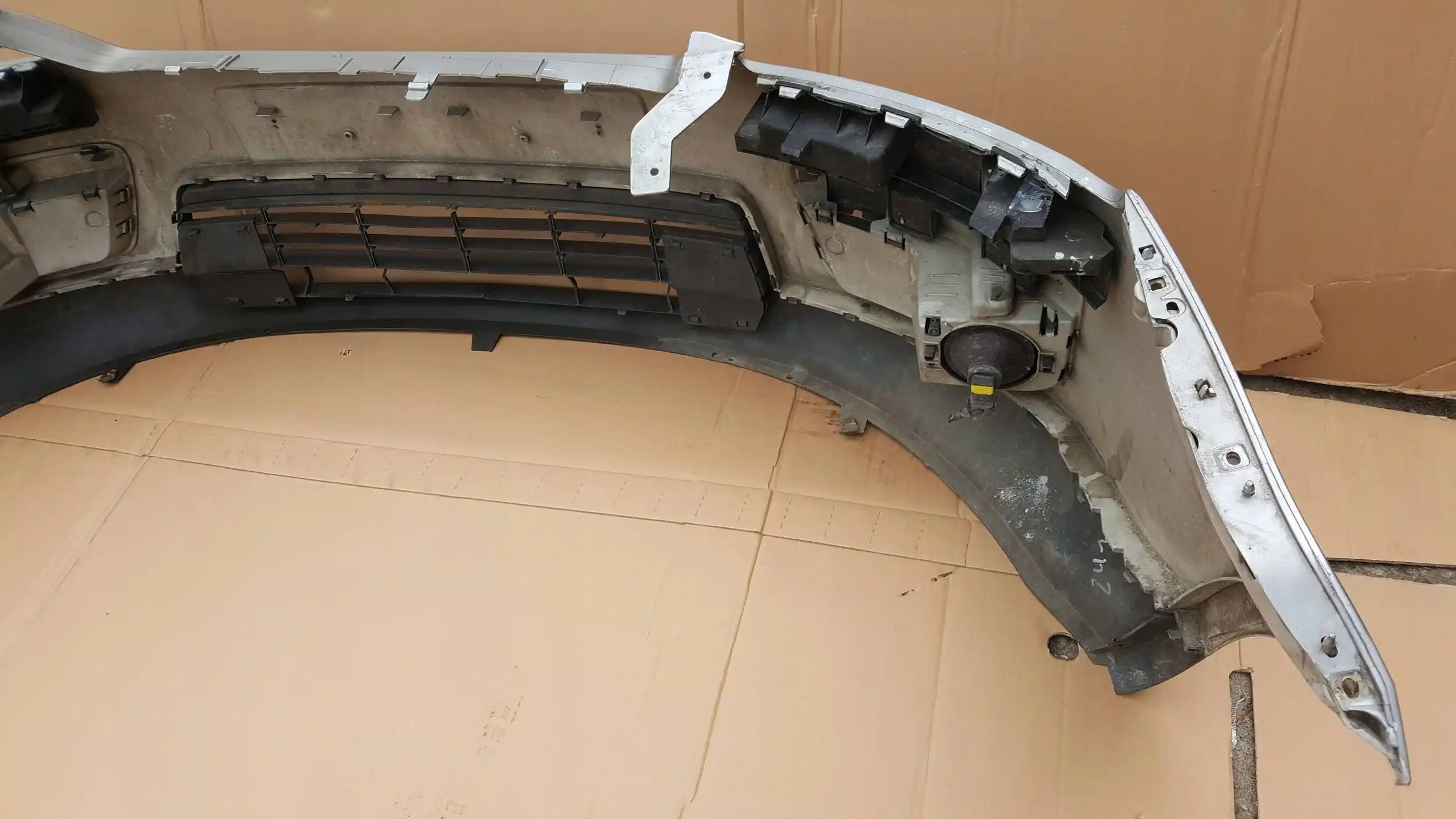 ZDERZAK PRZÓD PRZEDNI 3M51R17757A FORD C-MAX MK1 03-06 LAK.D1
