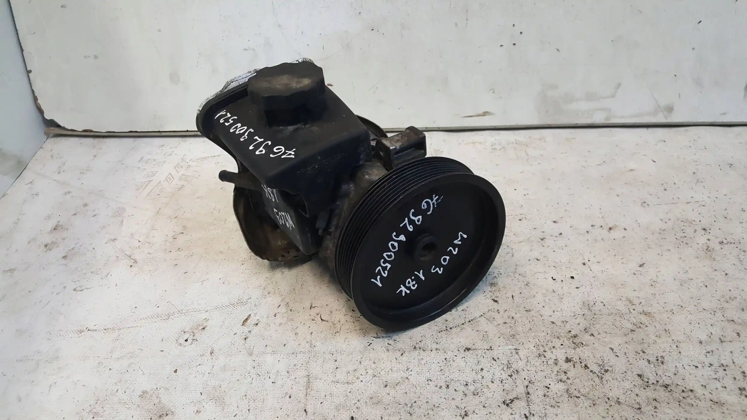 POMPA WSPOMAGANIA 7692900521 MERCEDES C-KLASA W203 1.8 00-