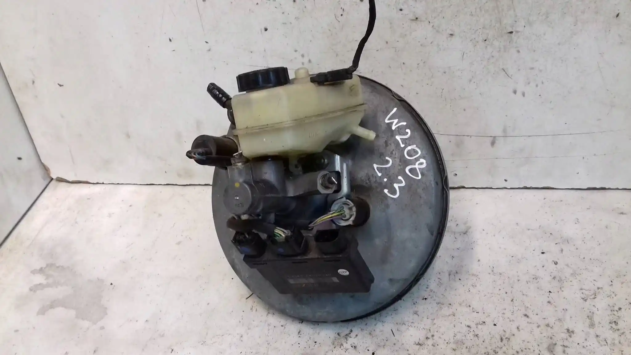 SERWO POMPA HAMULCOWA A0044305730 MERCEDES CLK W208 COUPE 2.3 97-