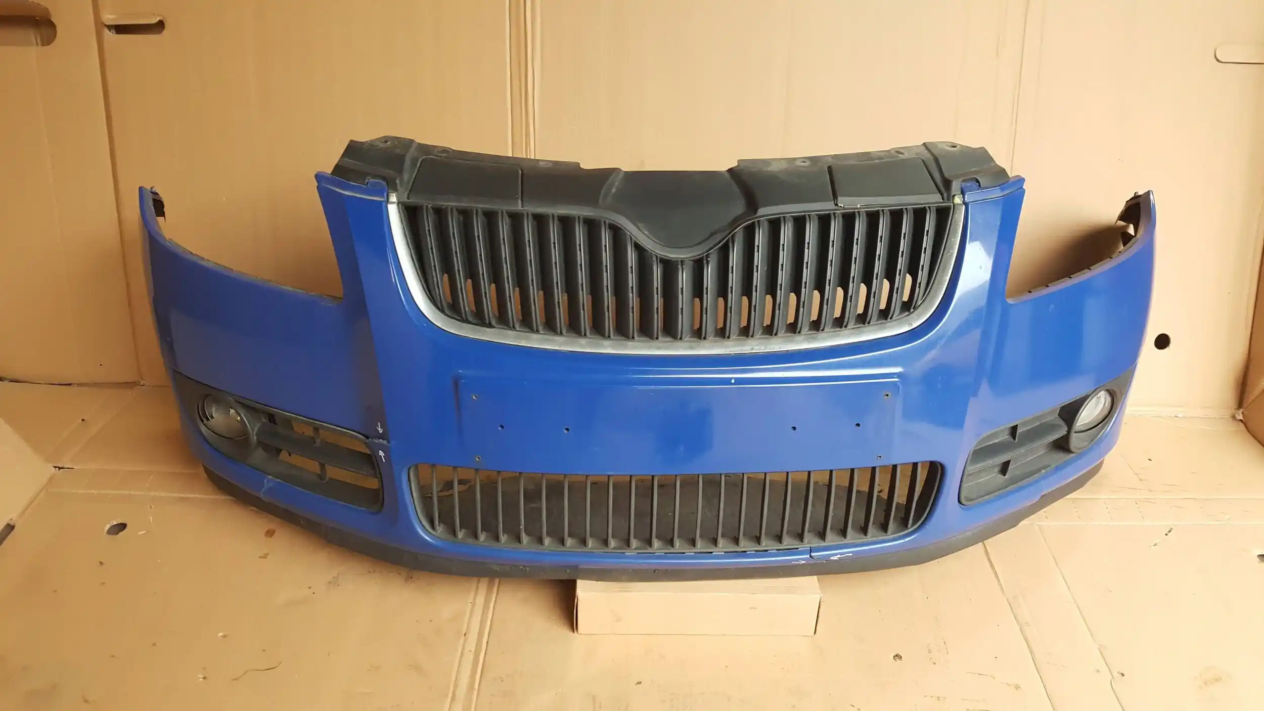 ZDERZAK PRZÓD PRZEDNI SKODA FABIA II 07-10 4590