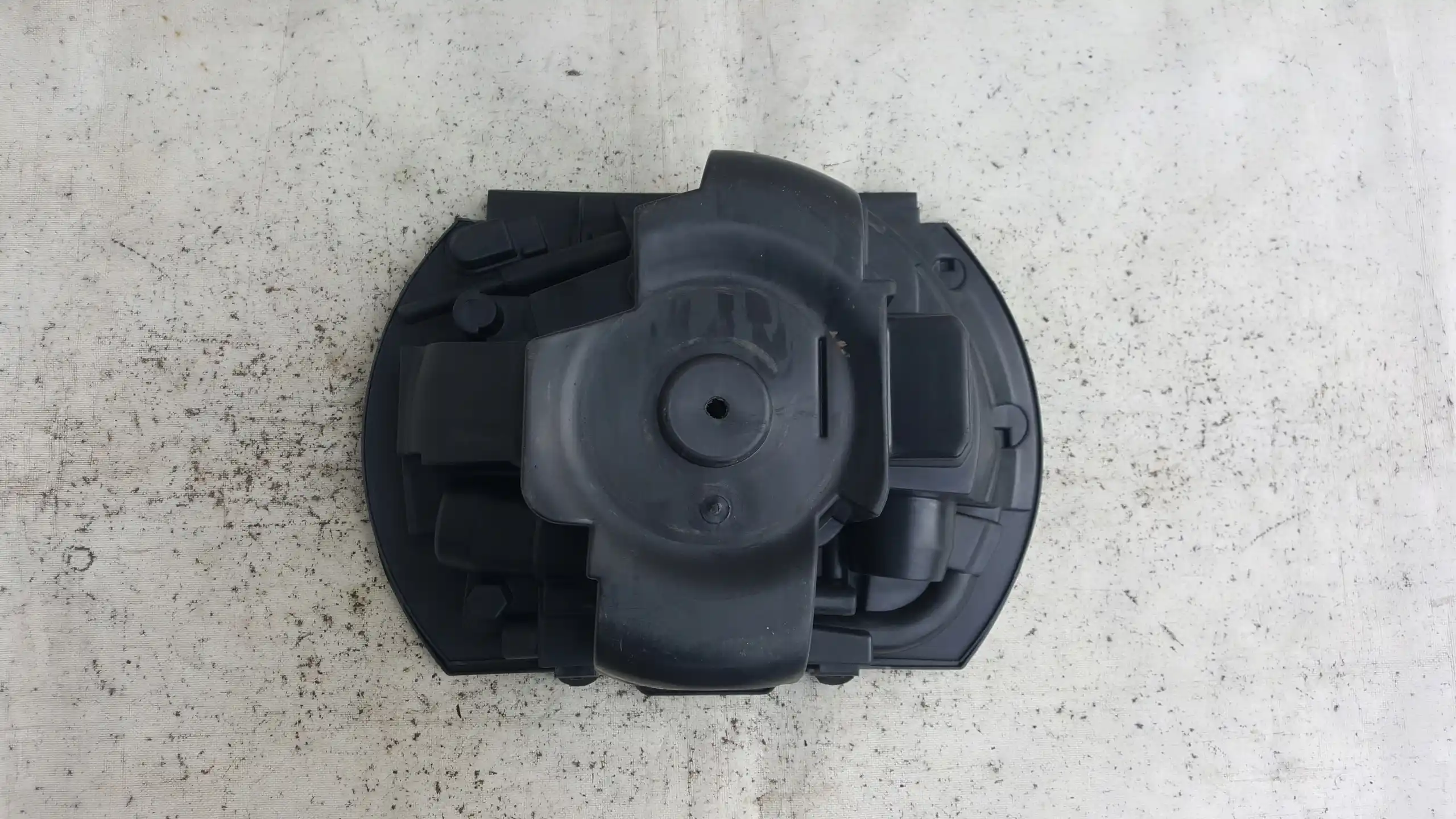 WKŁAD KOŁA ZAPASOWEGO 6Q0012115F ZESTAW NARZĘDZI LEWAREK SEAT VW 02-