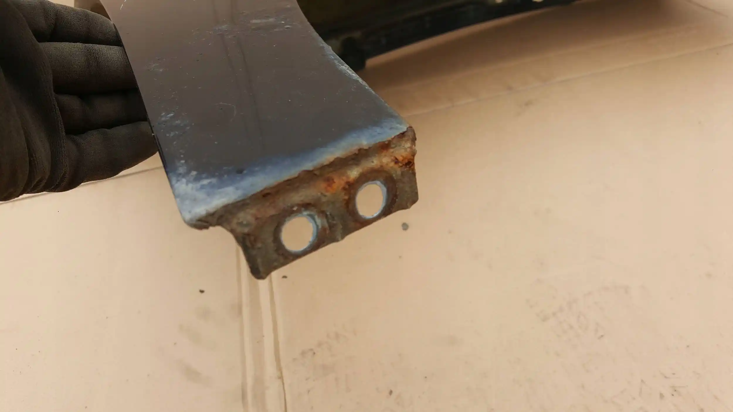 BŁOTNIK PRAWY PRZÓD PRZEDNI SEAT IBIZA III 6L1 CORDOBA II 6L2 02- LC9Z
