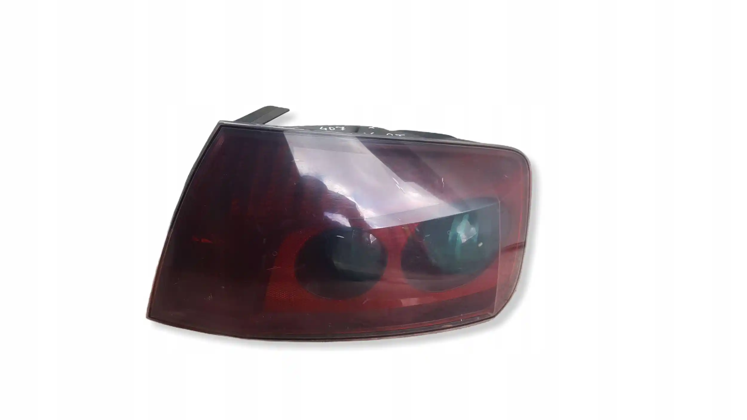 LAMPA PRAWY TYŁ TYLNA PEUGEOT 407 SEDAN 04-08