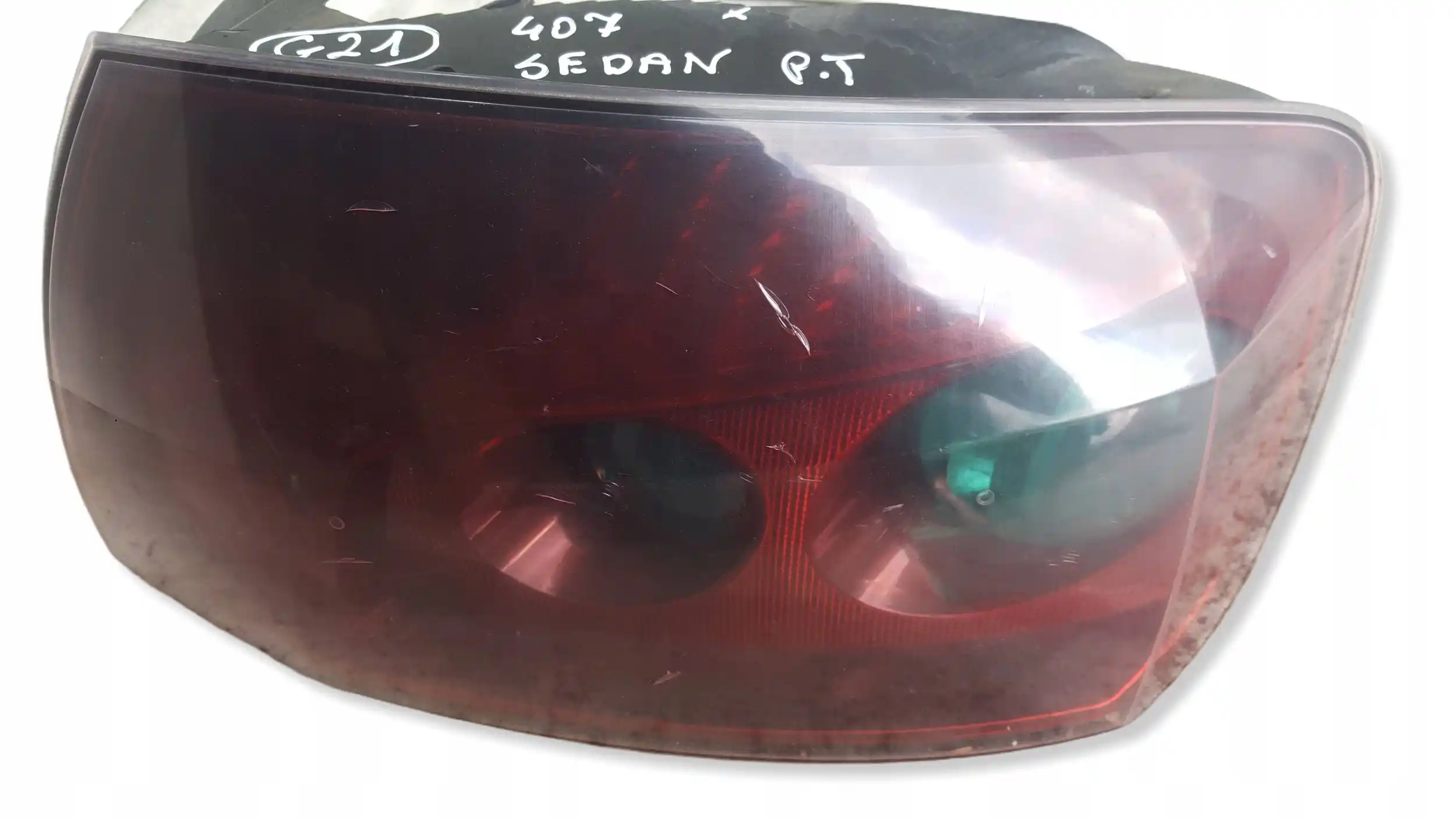 LAMPA PRAWY TYŁ TYLNA PEUGEOT 407 SEDAN 04-08