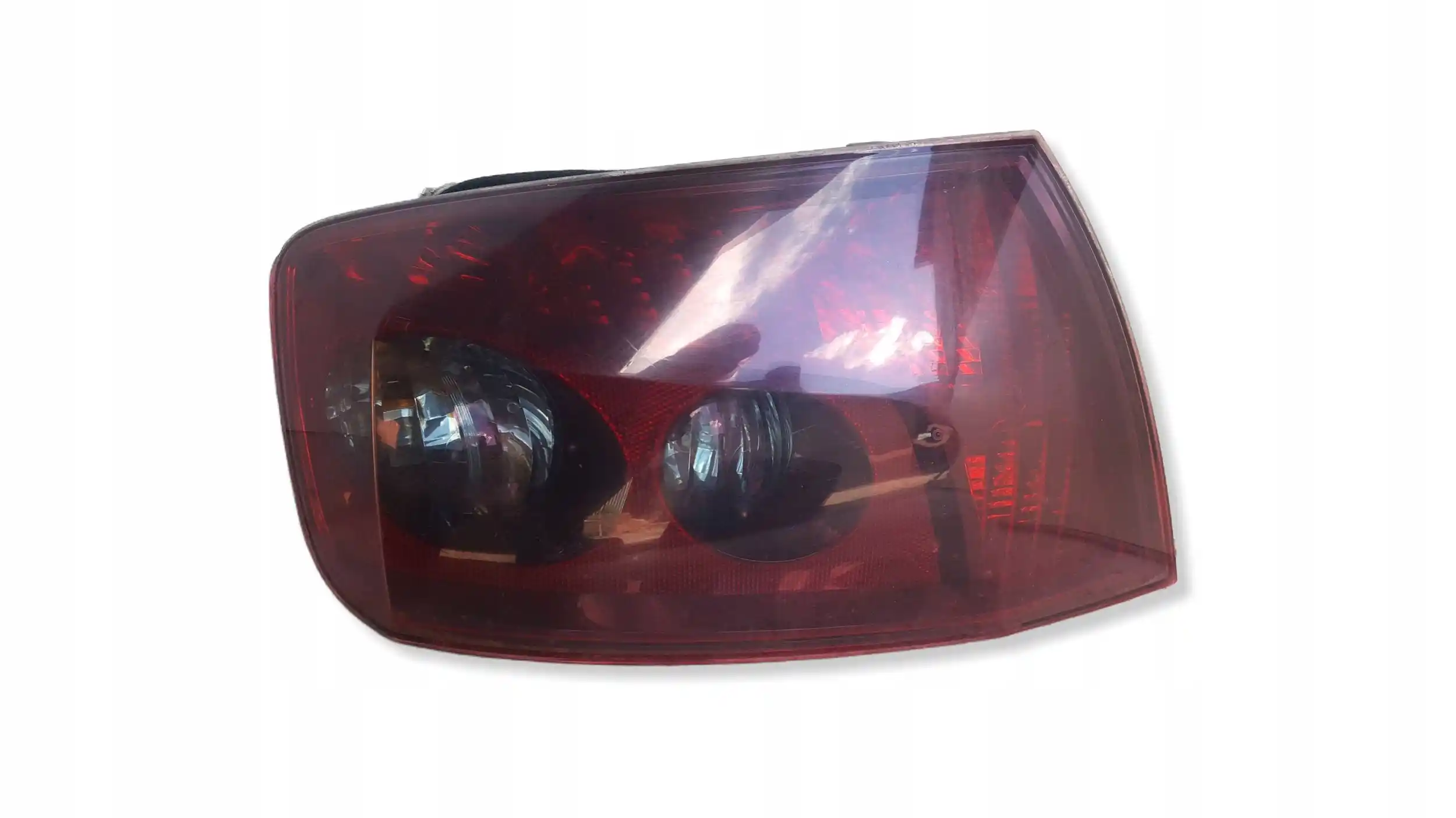 LAMPA LEWY TYŁ TYLNA PEUGEOT 407 SEDAN 04-08