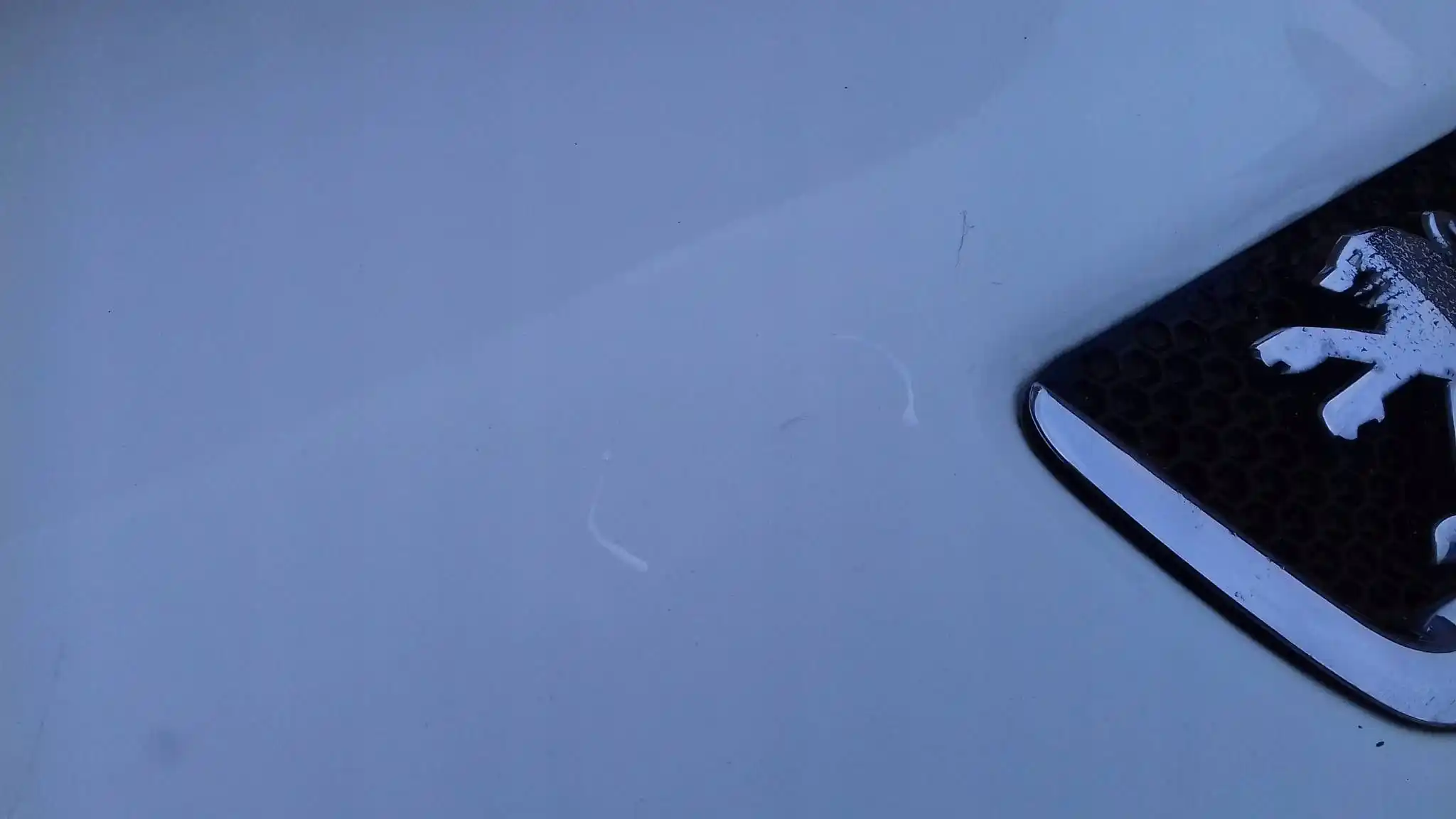 MASKA POKRYWA PRZÓD PRZEDNIA PEUGEOT BIPPER 07- LAK 249
