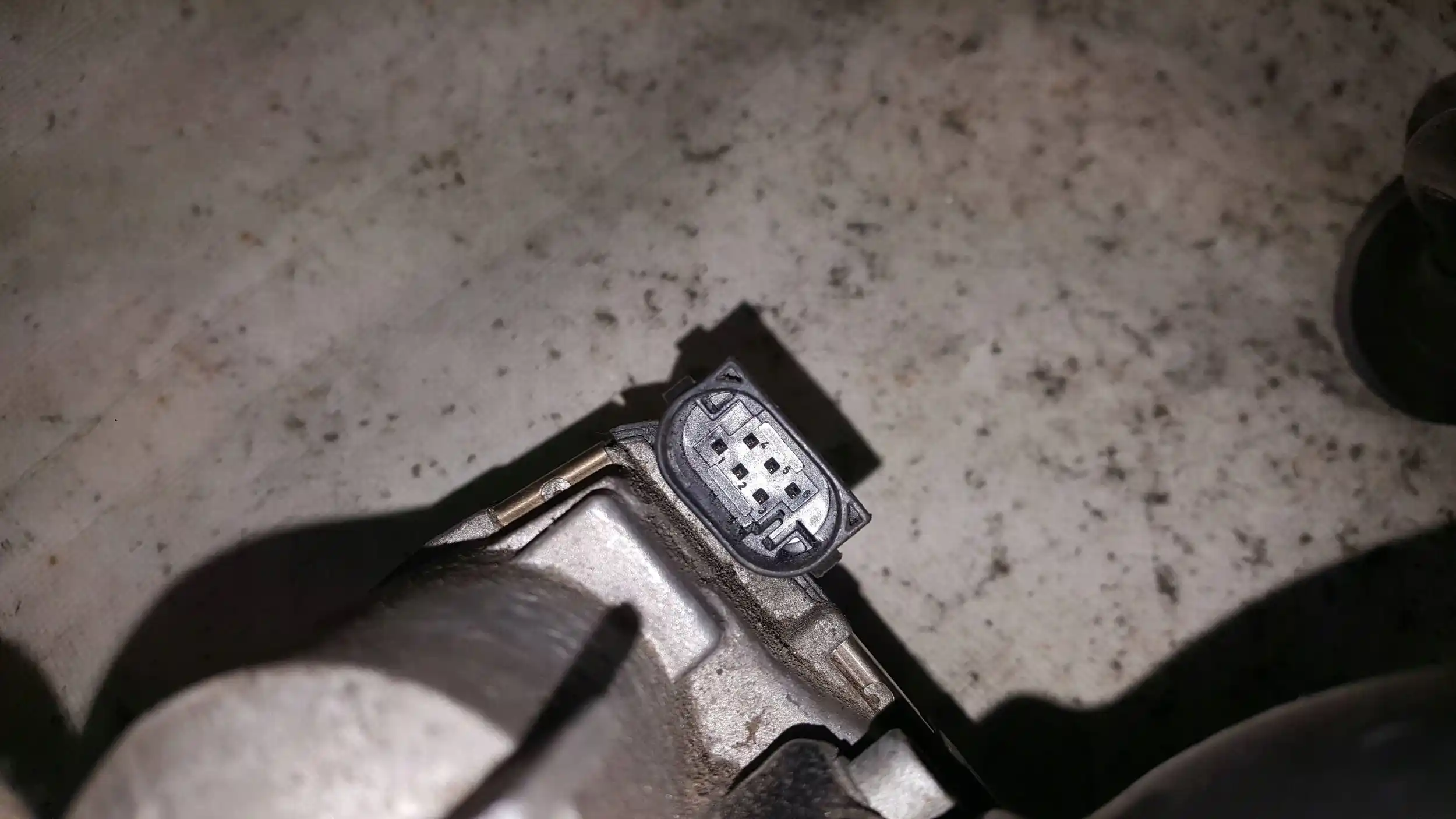 PRZEPUSTNICA A1111410125 0280750021 MERCEDES CLK W208 2.3 KOMPRESOR 97-