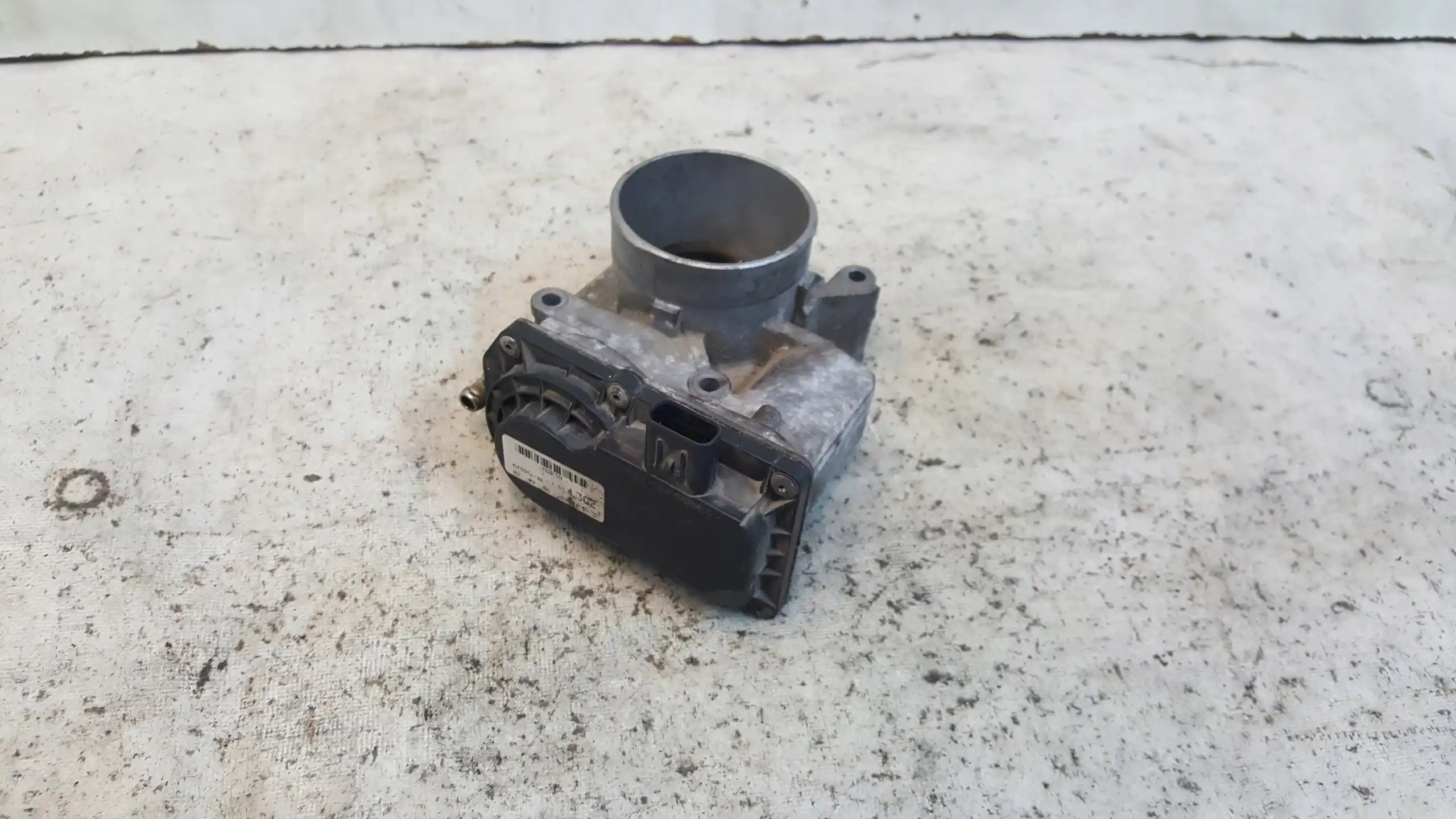 PRZEPUSTNICA 6M8G9F991A L3G213640A MAZDA 6 GG GY 2.0 16V 02-