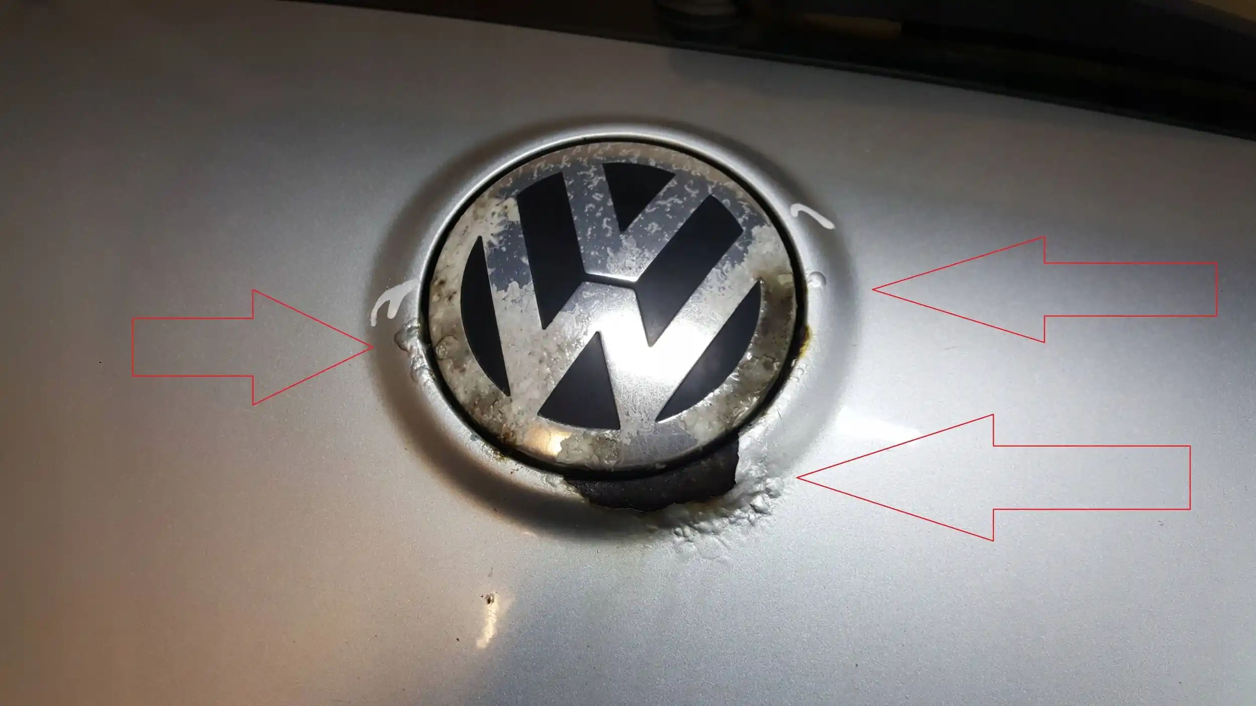 KLAPA BAGAŻNIKA TYŁ TYLNA VW GOLF V HB 03- LAK. LA7W