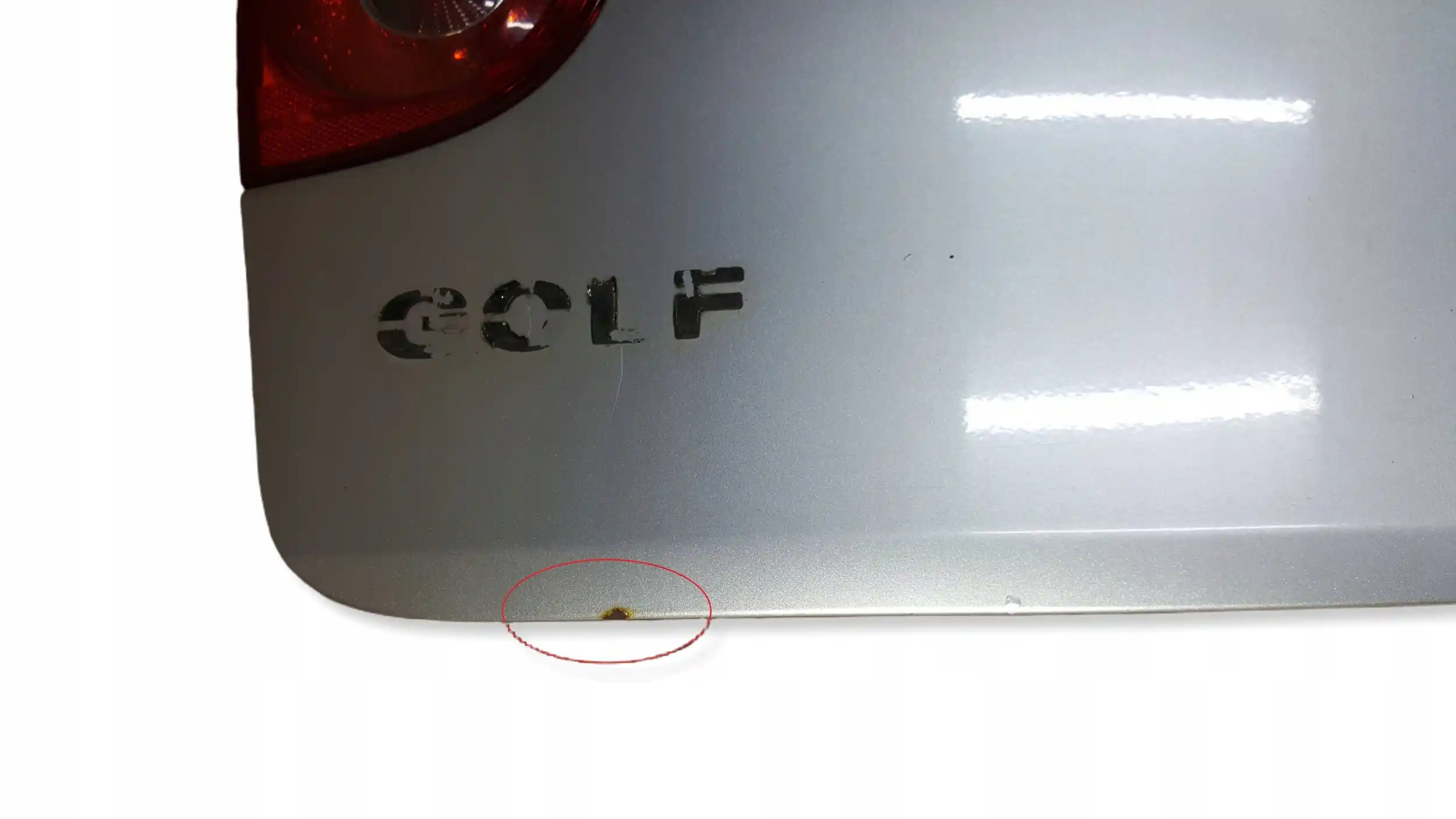 KLAPA BAGAŻNIKA TYŁ TYLNA VW GOLF V HB 03- LAK. LA7W